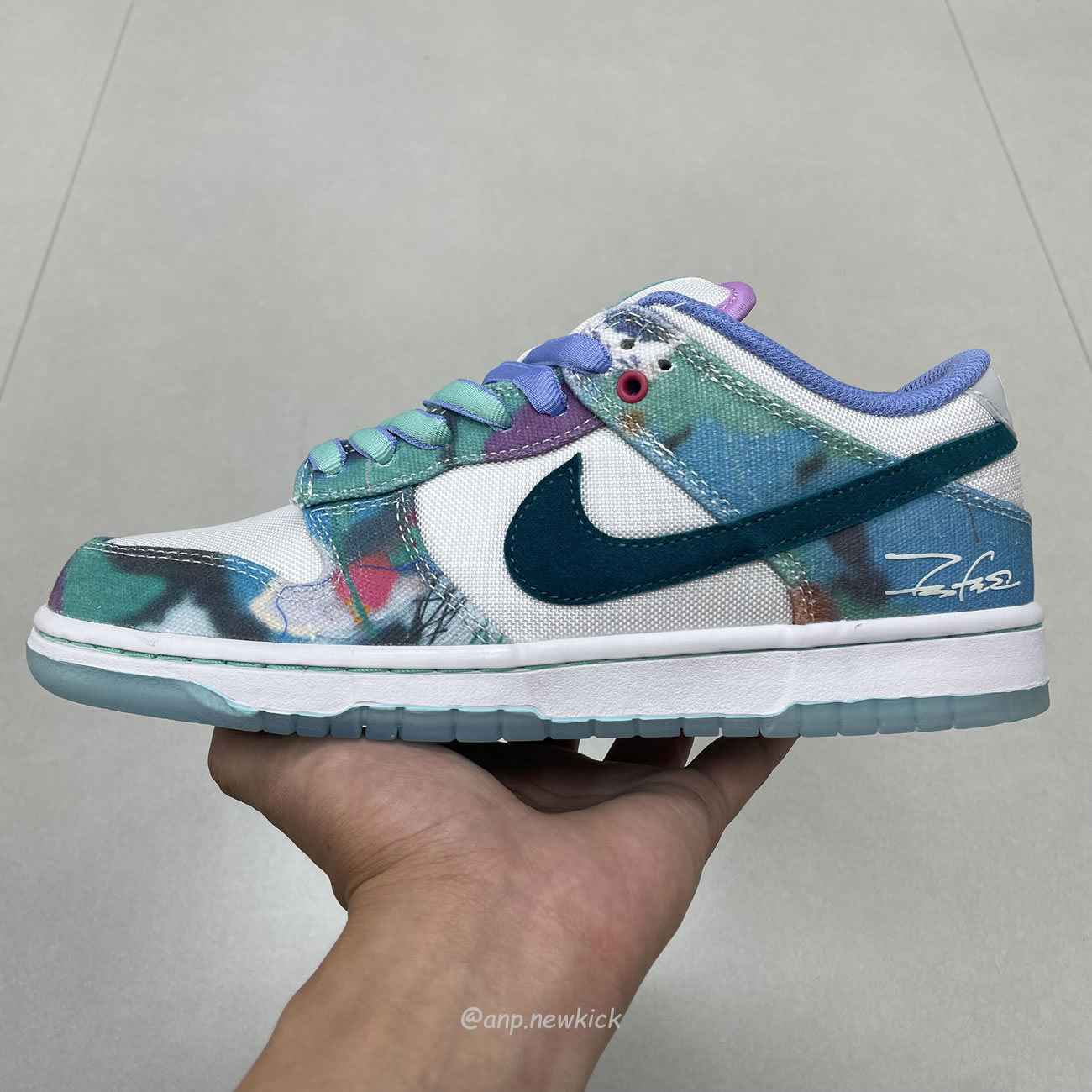 Nike Sb Dunk Low Futura Laboratories Bleached Aqua Hf6061 400 (9) - www.newkick.vip
