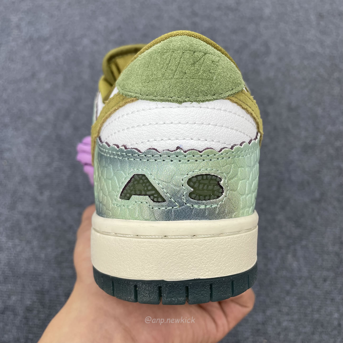 Nike Sb Dunk Low Alexis Sablone Chameleon Hj3386 300 (8) - www.newkick.vip