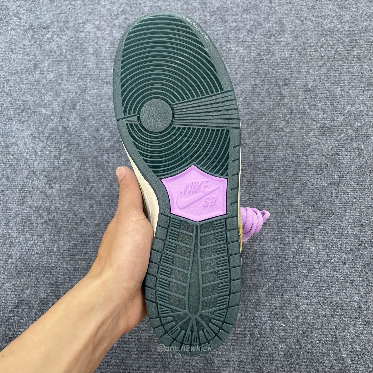 Nike Sb Dunk Low Alexis Sablone Chameleon Hj3386 300 (2) - www.newkick.vip