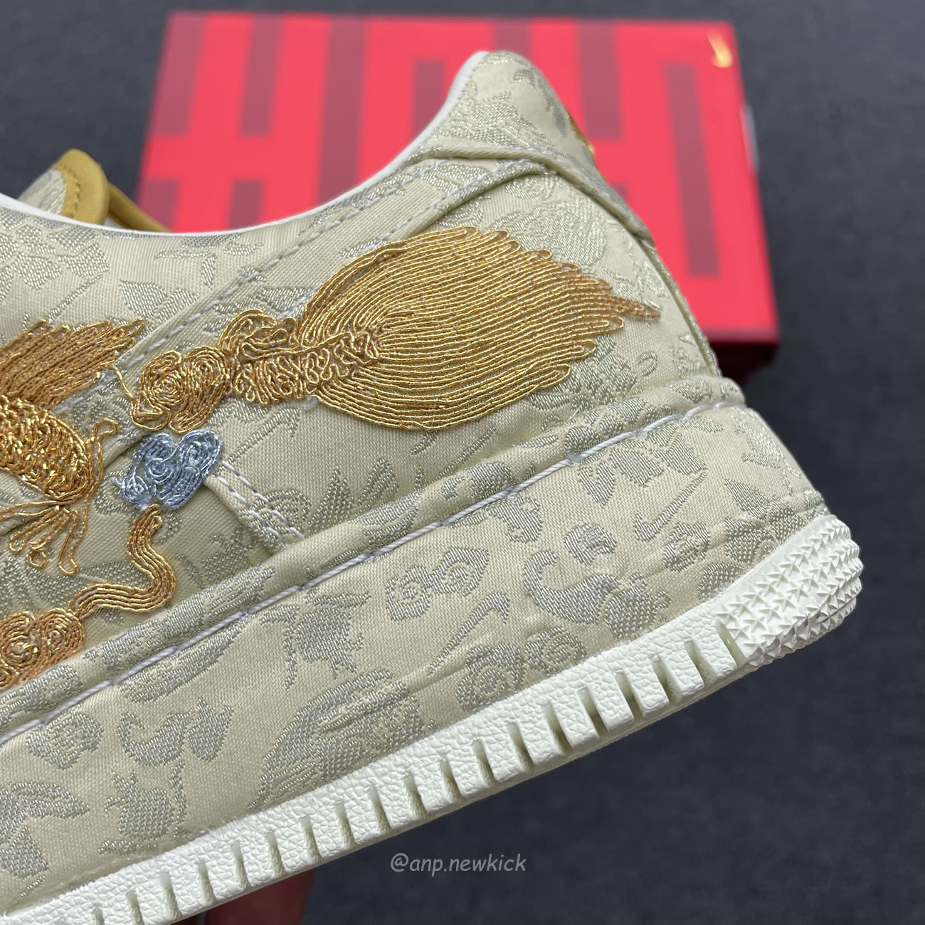 Nike Air Force 1 Low 07 Year Of The Dragon 2024 Hj4285 777 (5) - www.newkick.vip