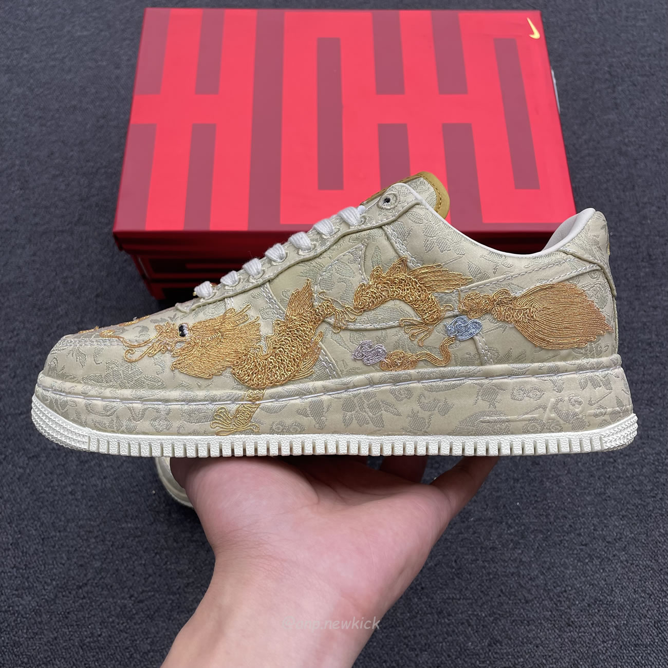 Nike Air Force 1 Low 07 Year Of The Dragon 2024 Hj4285 777 (2) - www.newkick.vip