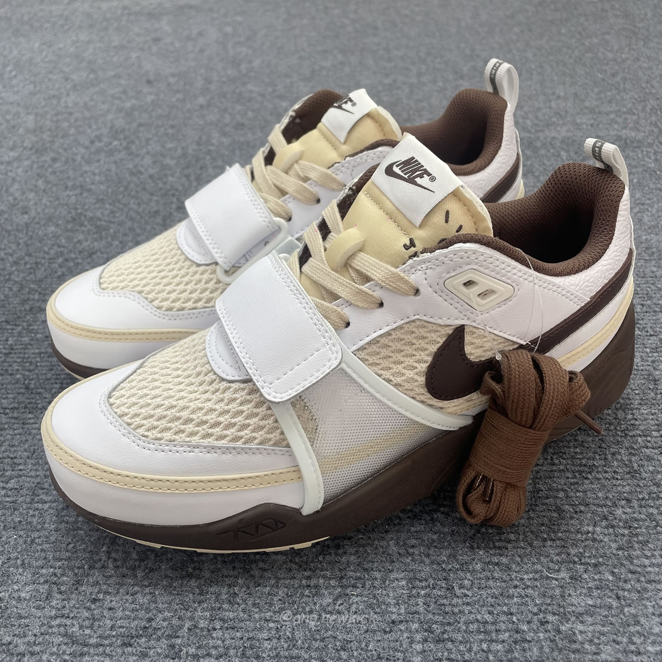 Nike Zoom Field Jaxx Travis Scott Light Chocolate Hq3073 100 (3) - www.newkick.vip