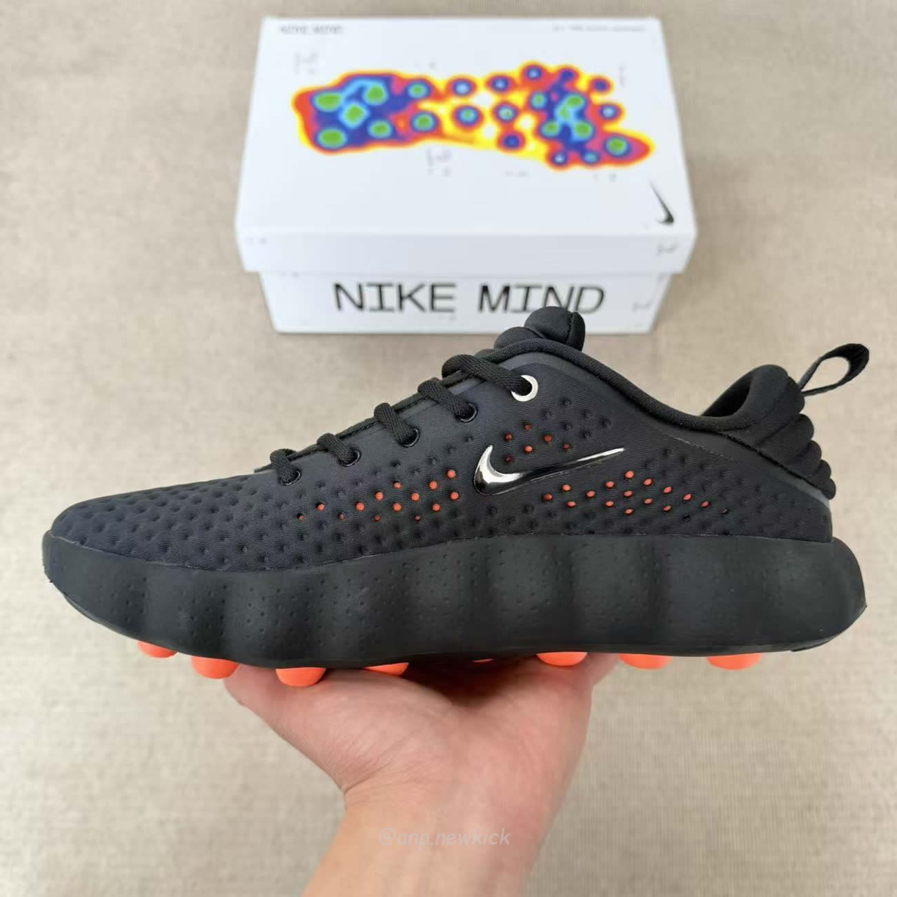 Nike Mind 002 Black Chrome Light Smoke Grey Womens Hq4310 001 (2) - www.newkick.vip