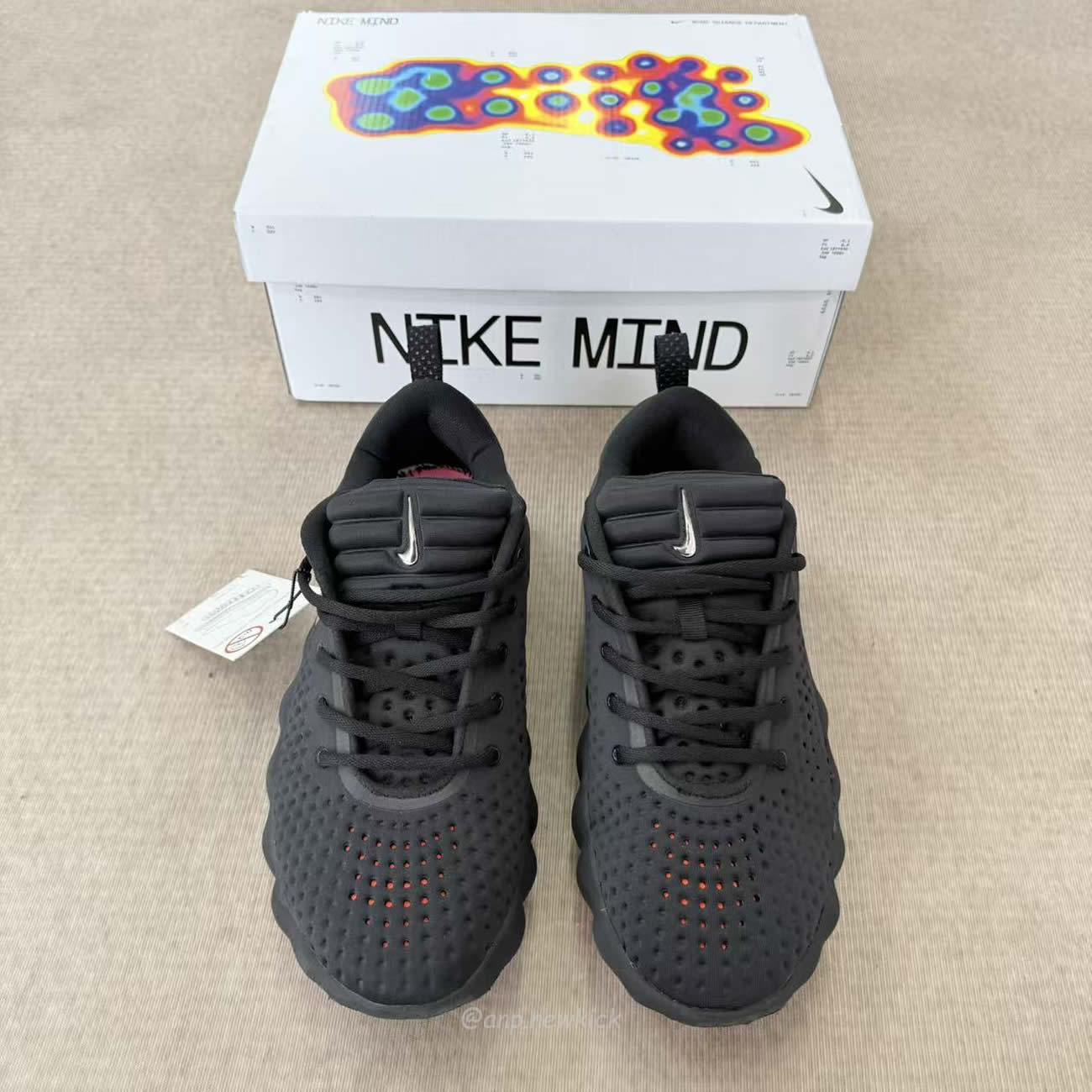 Nike Mind 002 Black Chrome Light Smoke Grey Womens Hq4310 001 (6) - www.newkick.vip