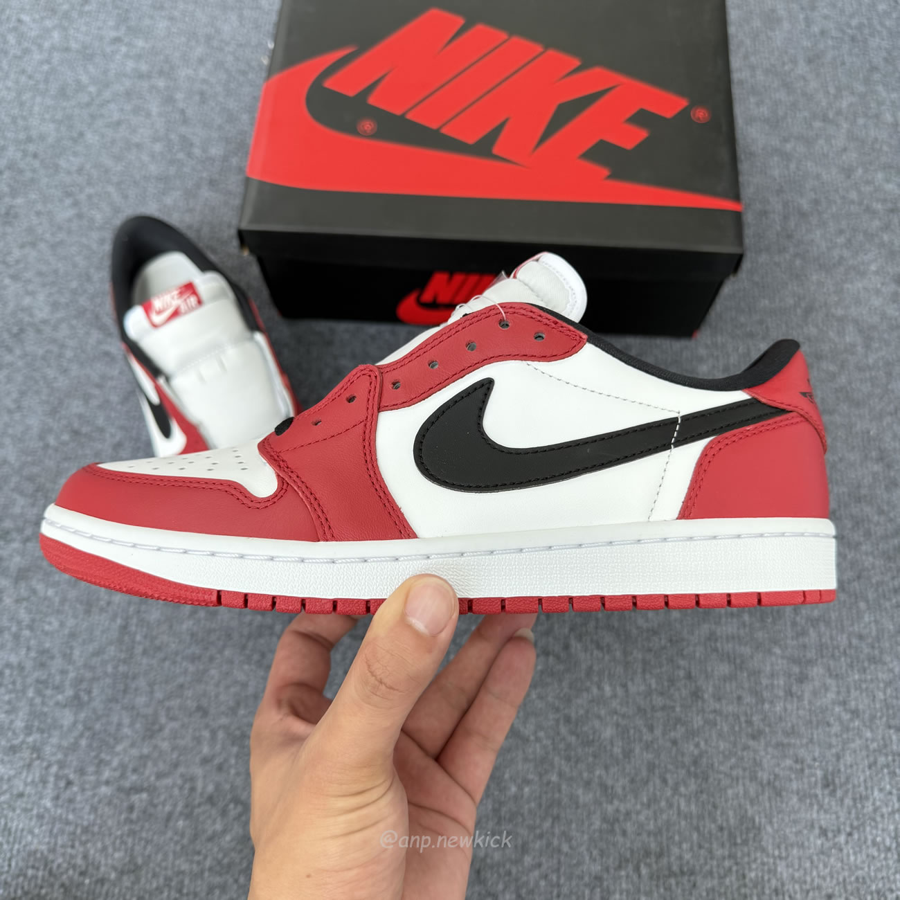 Air Jordan 1 Retro Low Og Chicago 2025 Hq6998 600 (5) - www.newkick.vip Air Jordan 1 Retro Low Og Chicago 2025 Hq6998 600 (5) - www.newkick.vip