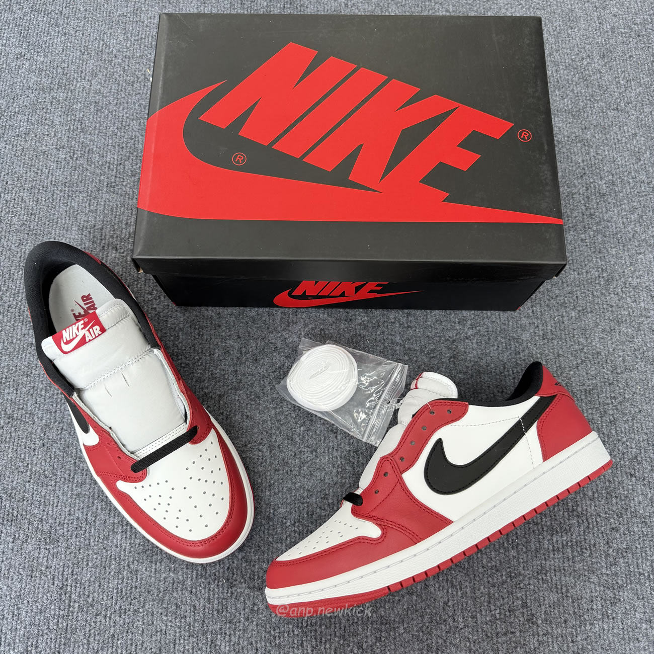 Air Jordan 1 Retro Low Og Chicago 2025 Hq6998 600 (9) - www.newkick.vip