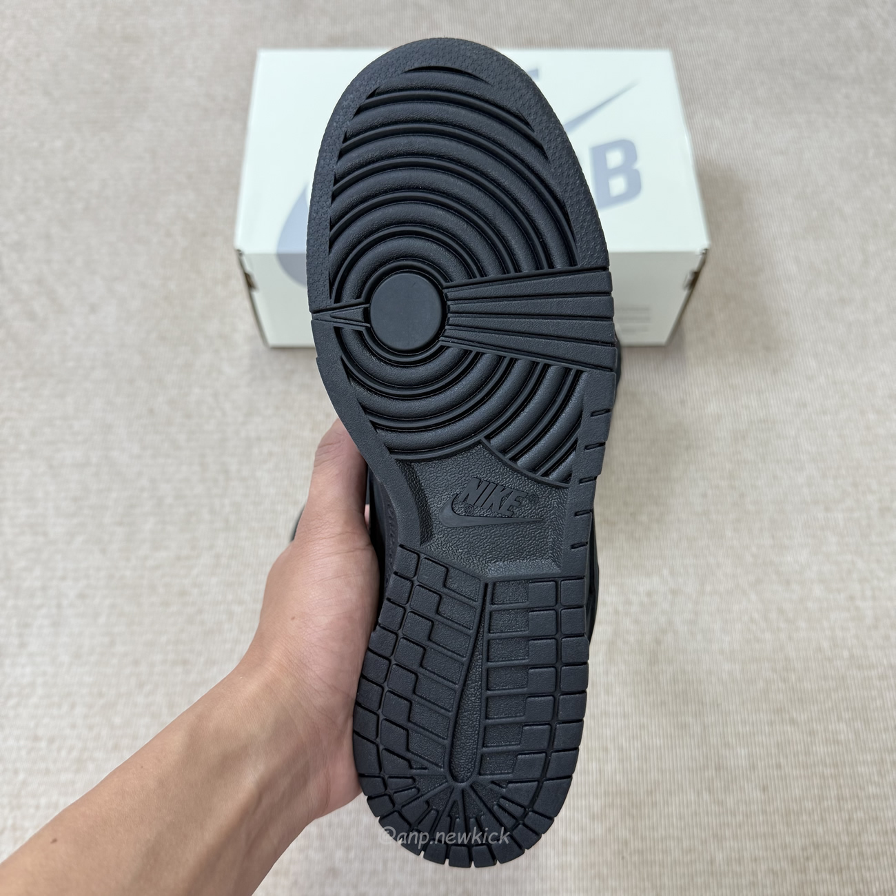 Nike Sb Dunk Low Supreme 94 Black Hq8487 001 (5) - www.newkick.vip