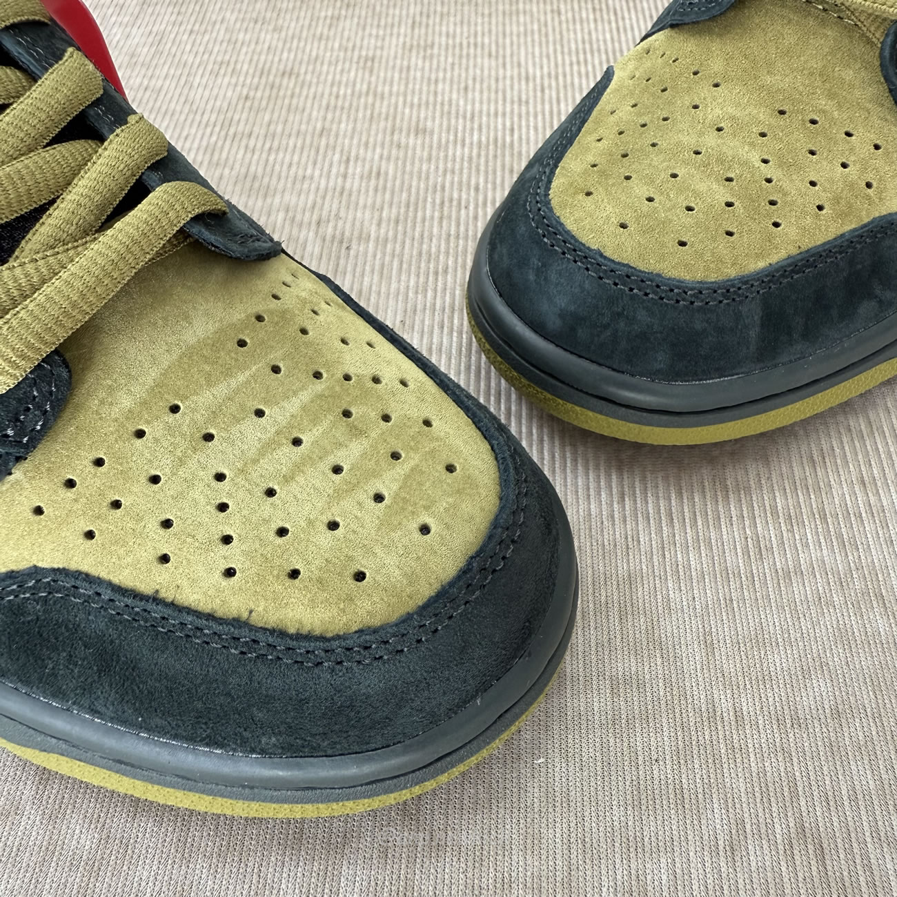 Nike Sb Dunk Low Supreme 94 Camper Green Hq8487 300 (3) - www.newkick.vip