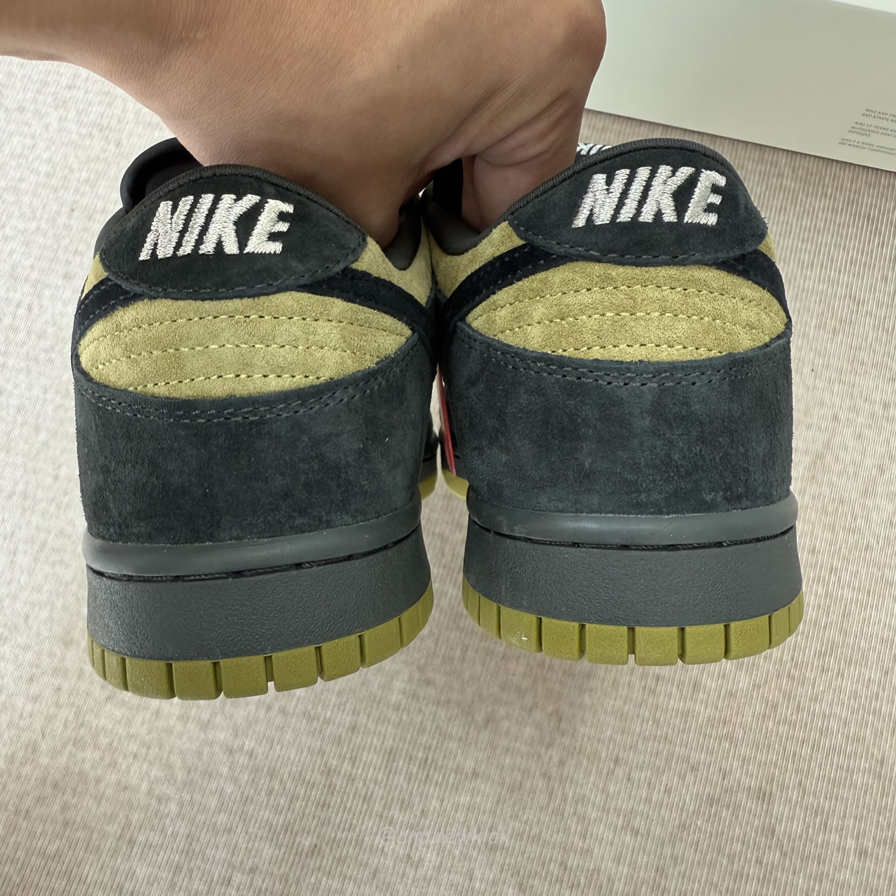 Nike Sb Dunk Low Supreme 94 Camper Green Hq8487 300 (4) - www.newkick.vip