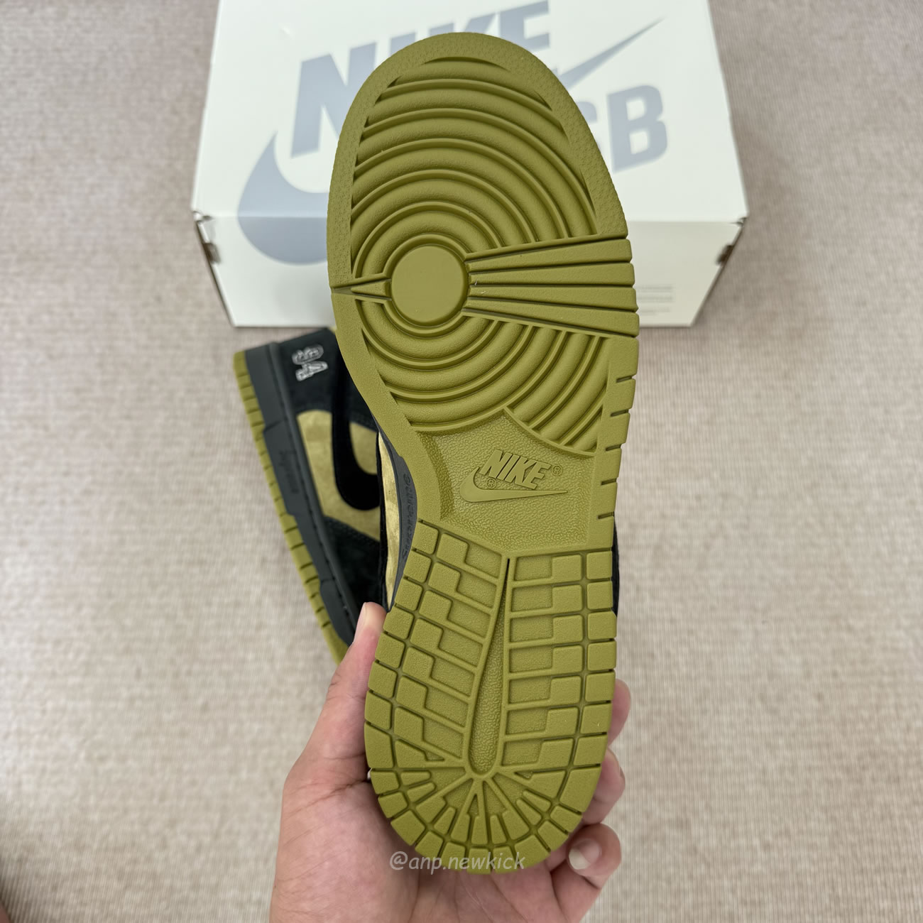 Nike Sb Dunk Low Supreme 94 Camper Green Hq8487 300 (8) - www.newkick.vip