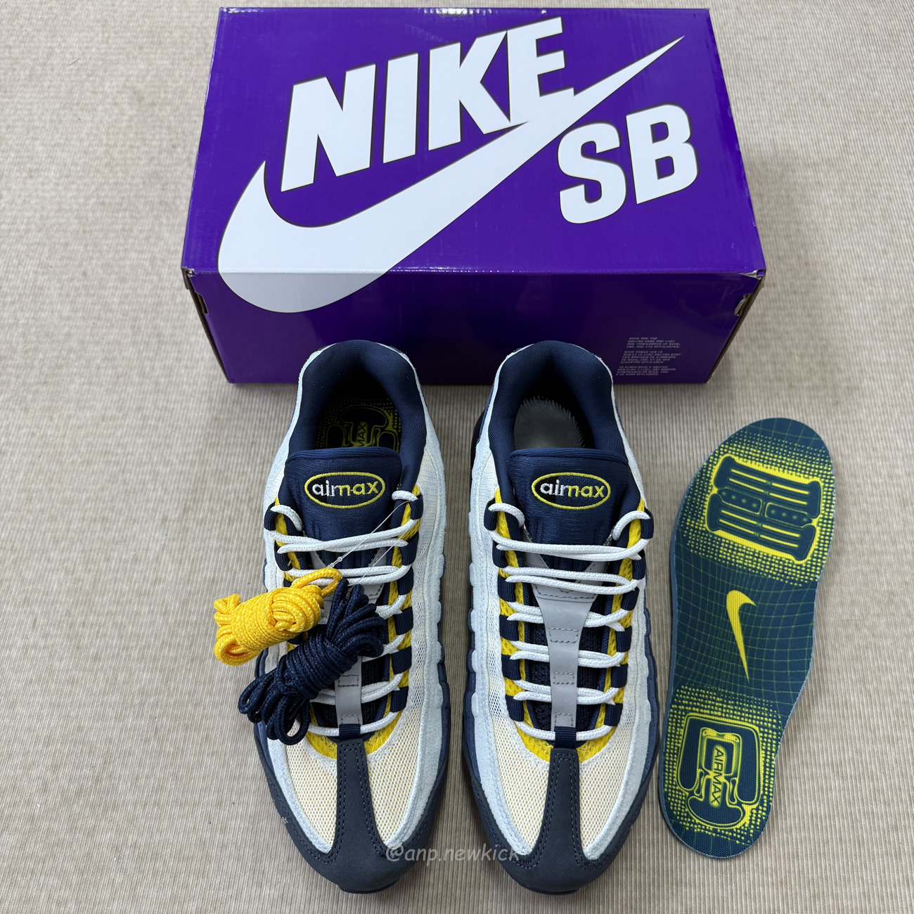 Nike Air Max 95 Sb Eric Koston Obsidian Speed Yellow Hq8492 400 (7) - www.newkick.vip