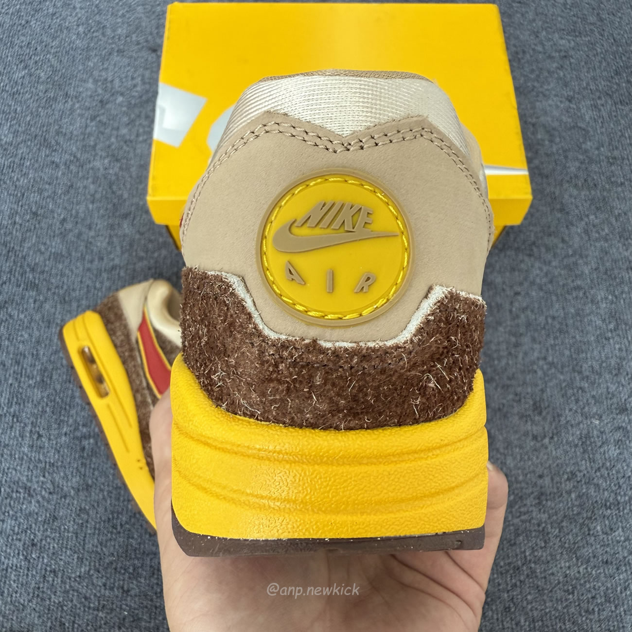 Nike Air Max 1 .swoosh Low Poly Big Head Origins Hv5776 200 (7) - www.newkick.vip Nike Air Max 1 .swoosh Low Poly Big Head Origins Hv5776 200 (7) - www.newkick.vip