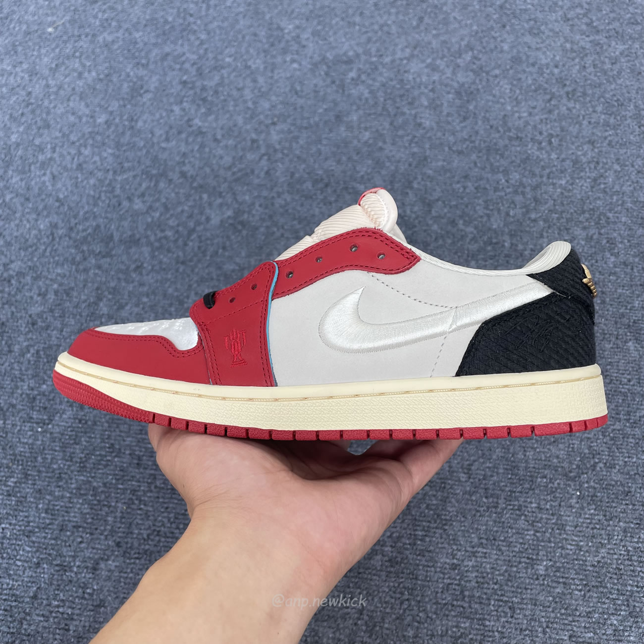 Air Jordan 1 Retro Low Og Trophy Room Rookie Card Home Hv6157 100 (3) - www.newkick.vip