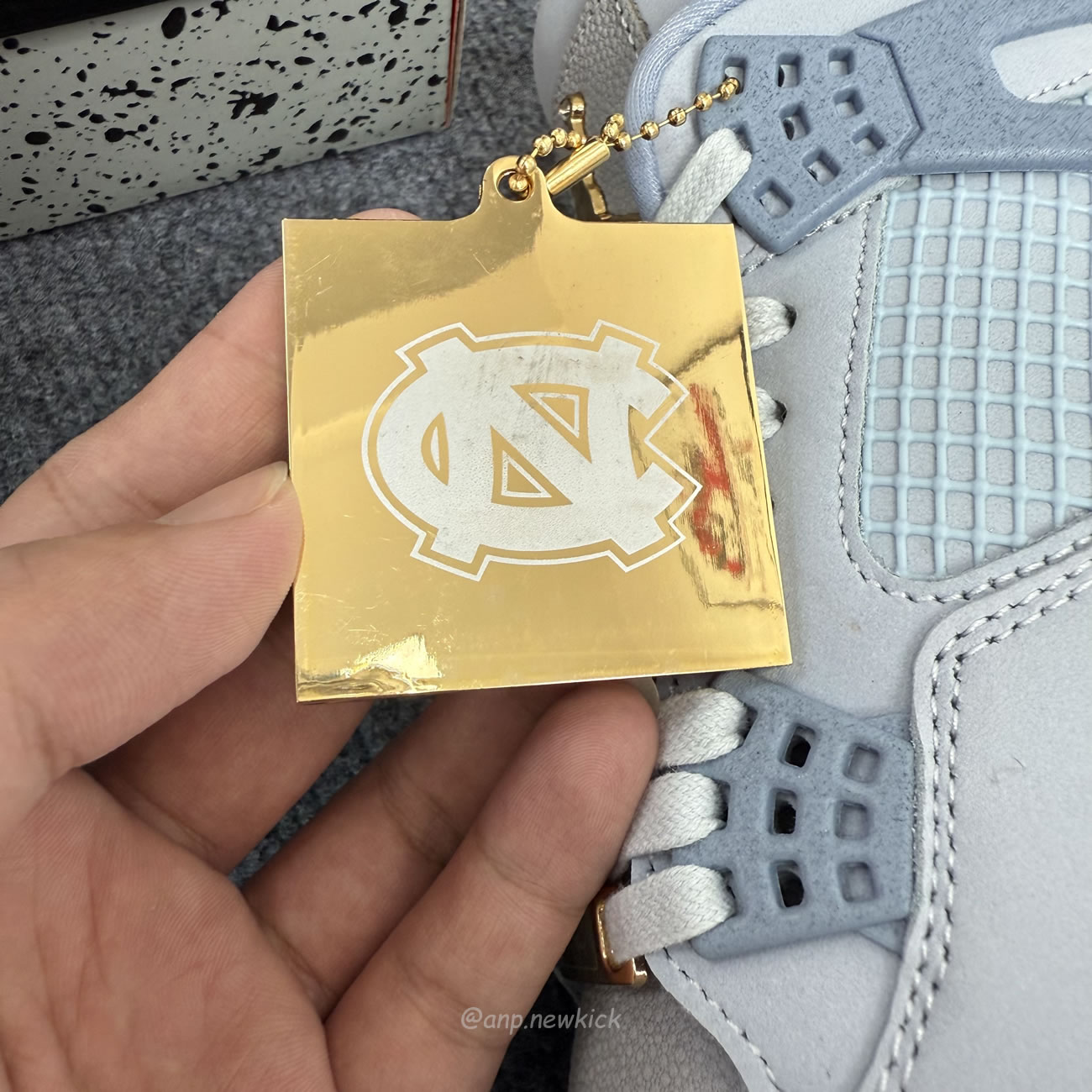 Air Jordan 4 Retro Unc Armory Blue 2025 Hv9204 407 (7) - www.newkick.vip