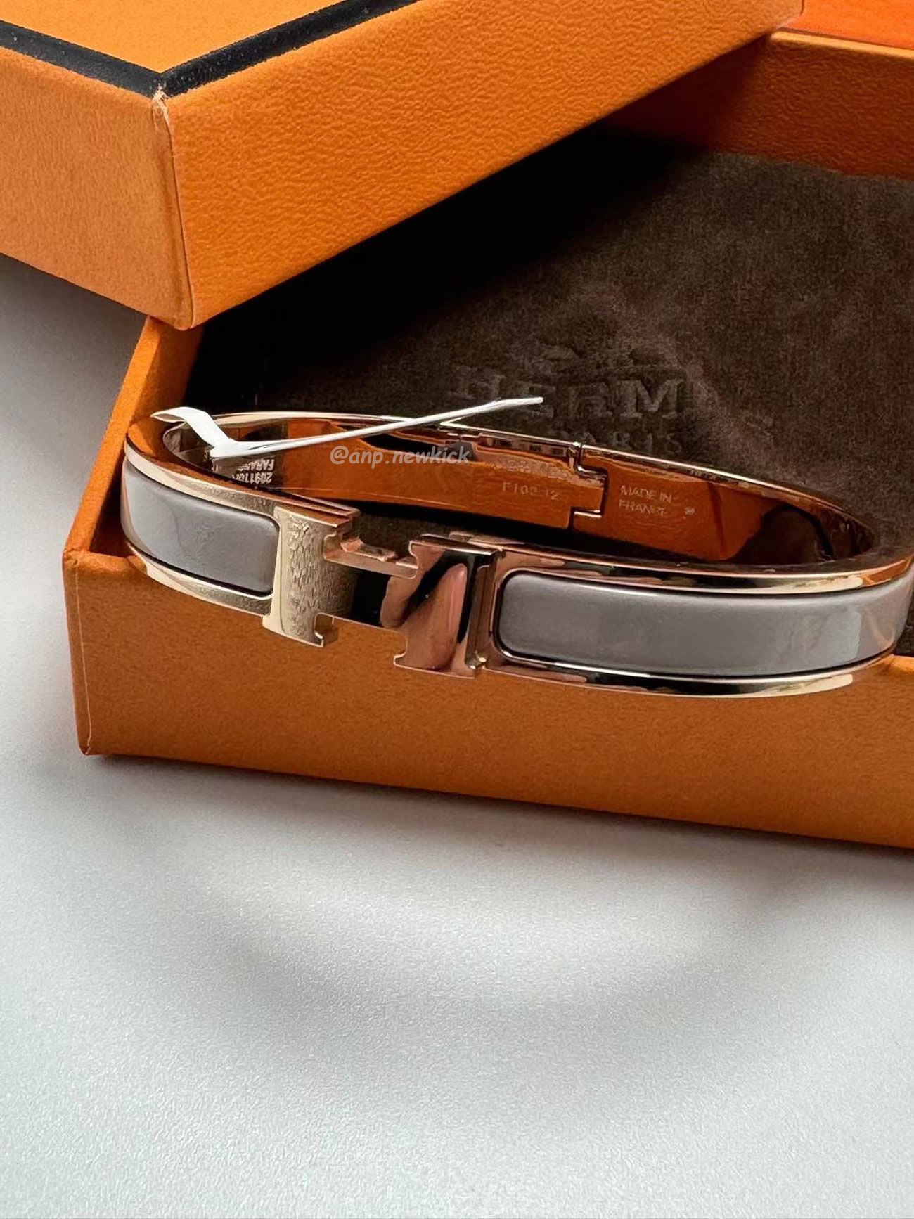 Hermès Clic H Bracelet (16) - www.newkick.vip