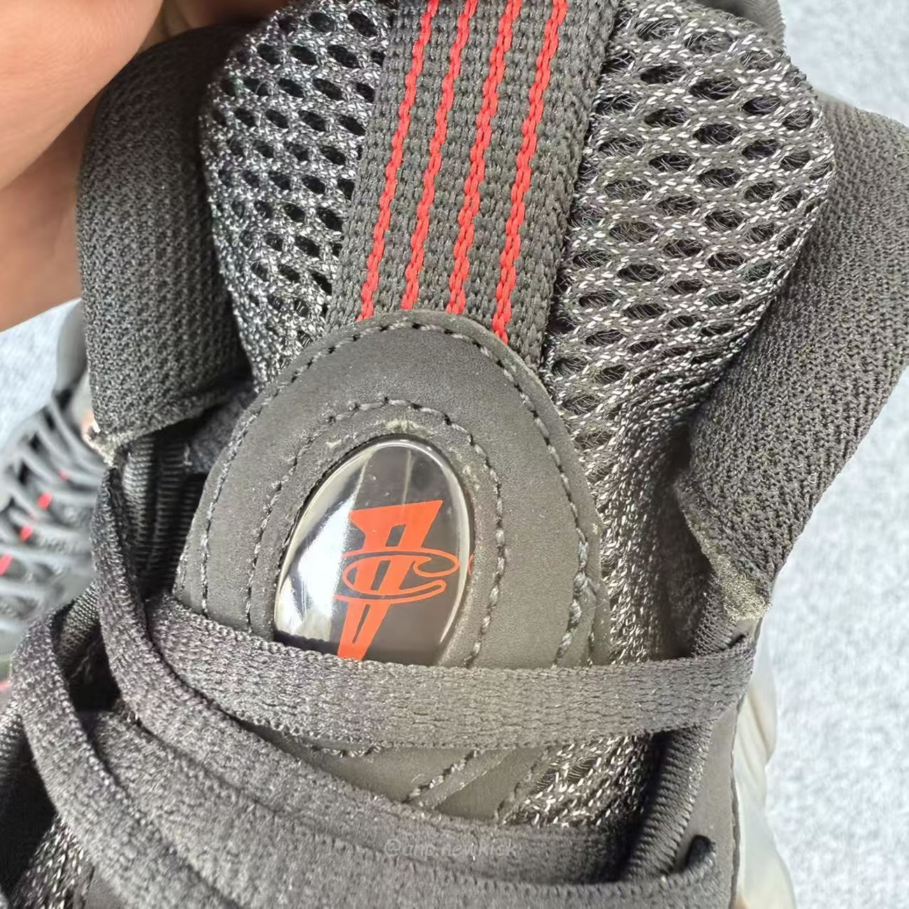 Nike Air Foamposite One Cough Drop 2025 Ib2219 001 (7) - www.newkick.vip