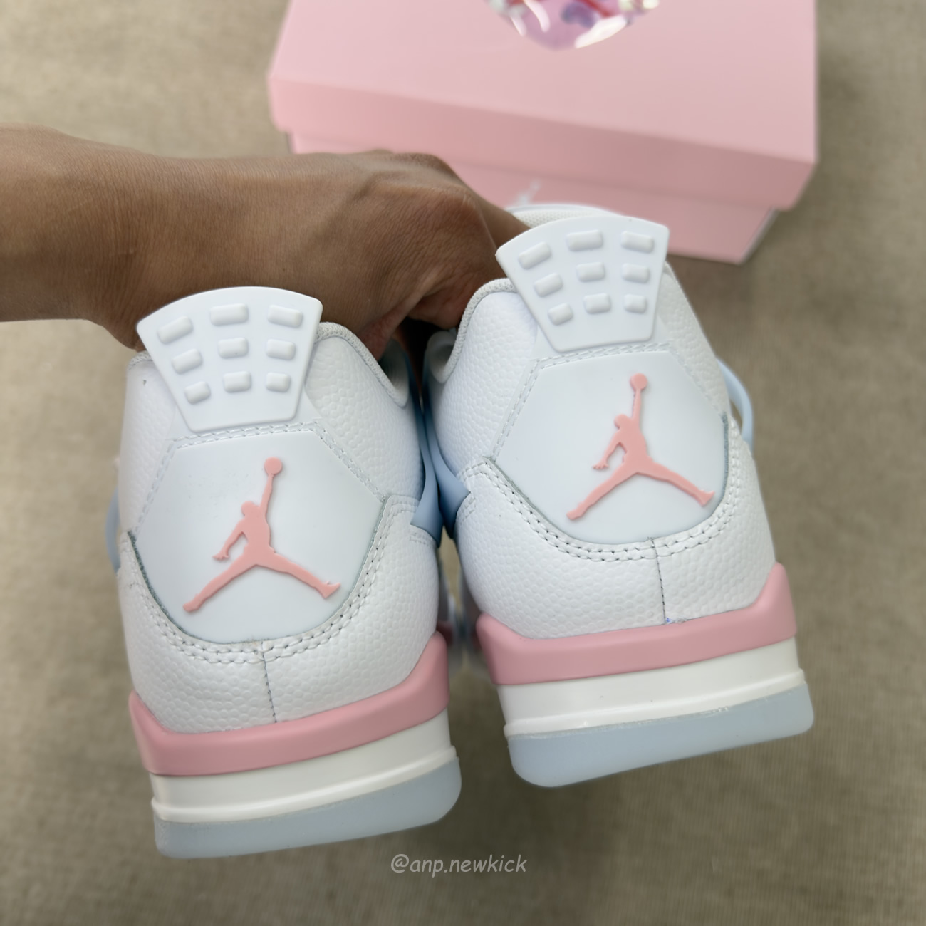 Air Jordan 4 Retro Valentines Day 2026 Ib7068 100 (4) - www.newkick.vip