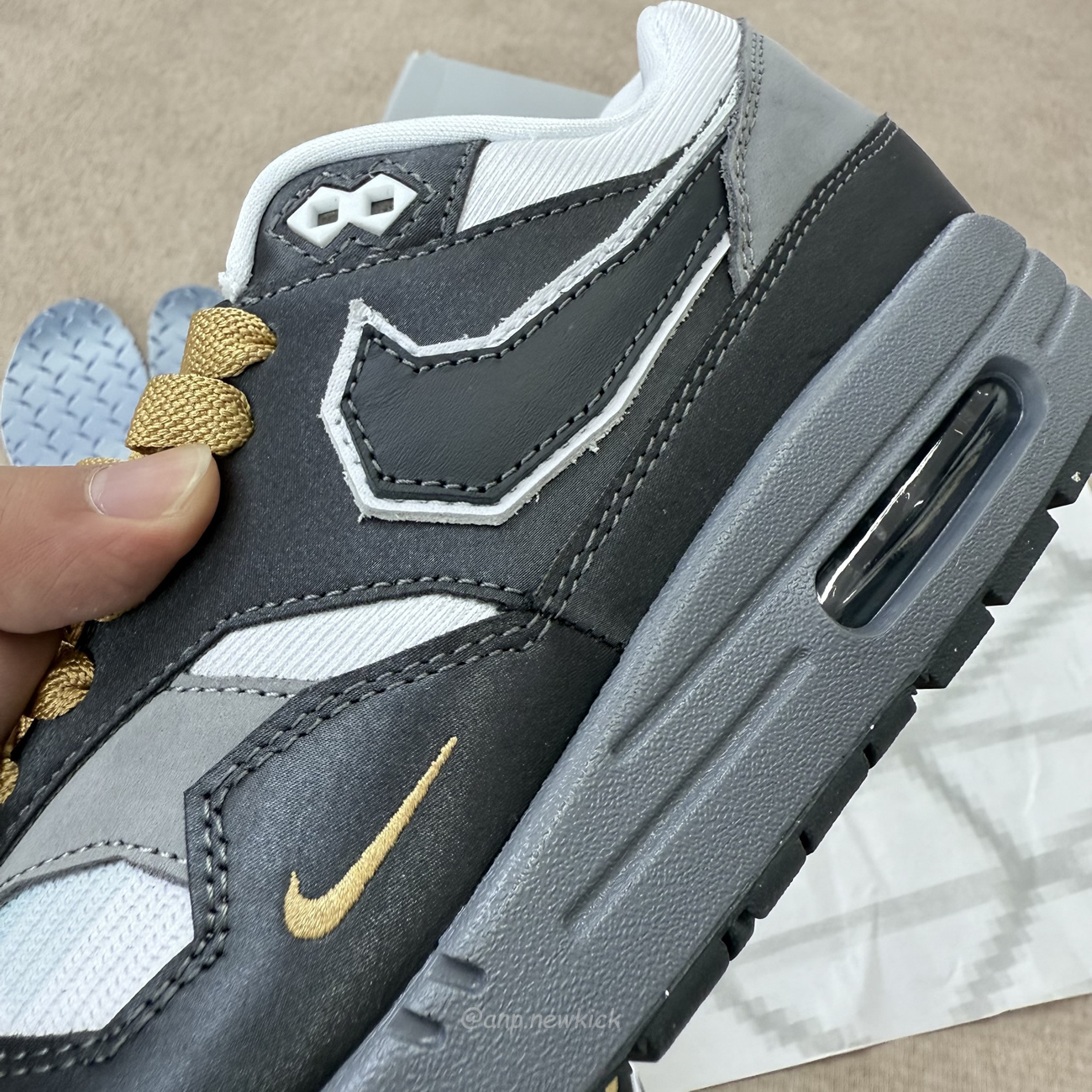 Nike Air Max 1 Swoosh Low Poly Big Head Mode Ib9898 001 (10) - www.newkick.vip