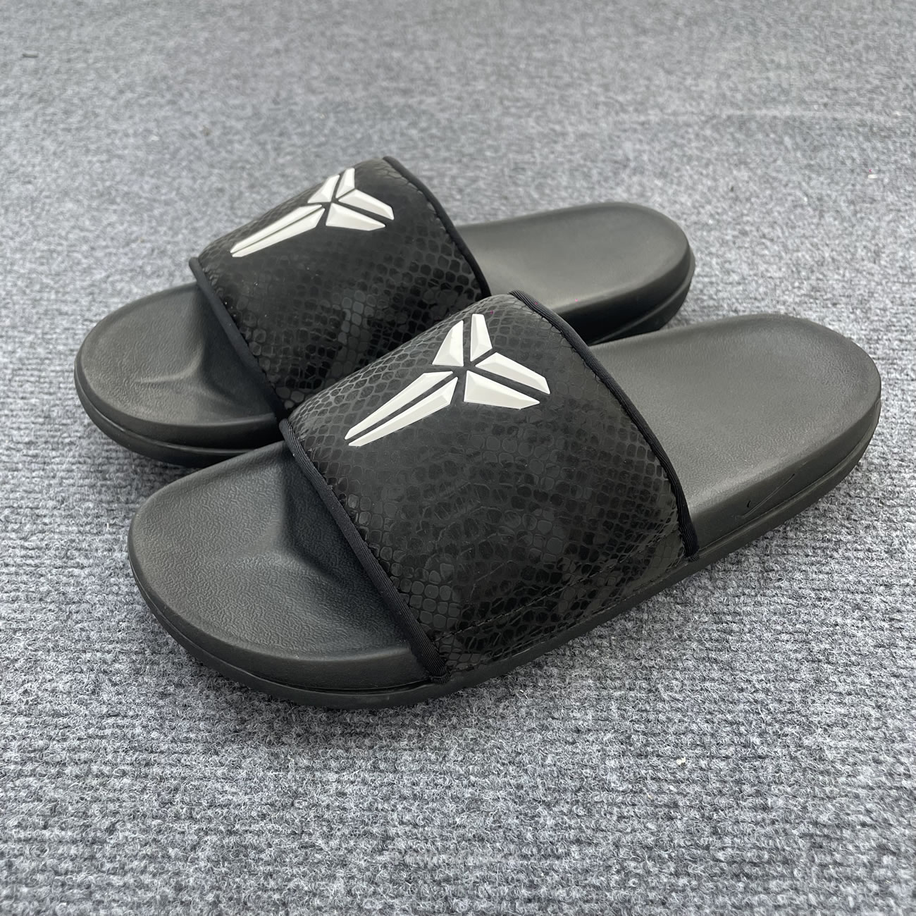 Nike Offcourt Slide Kobe Bryant Dodgers If2870 400 (14) - www.newkick.vip