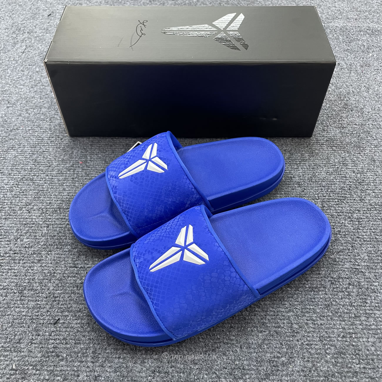 Nike Offcourt Slide Kobe Bryant Dodgers If2870 400 (3) - www.newkick.vip