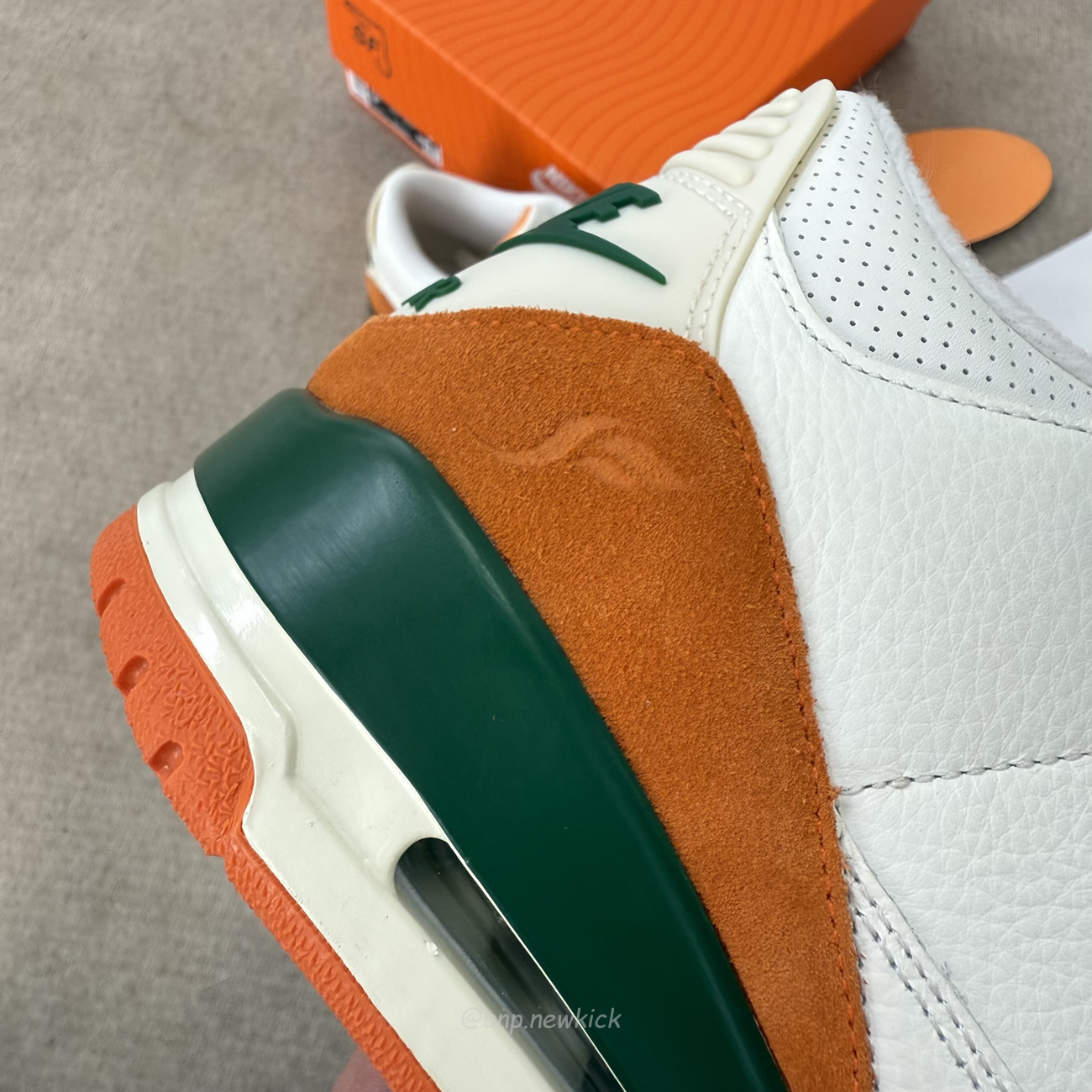 Air Jordan 3 Retro Sp Solefly Miami If4491 100 (9) - www.newkick.vip Air Jordan 3 Retro Sp Solefly Miami If4491 100 (9) - www.newkick.vip