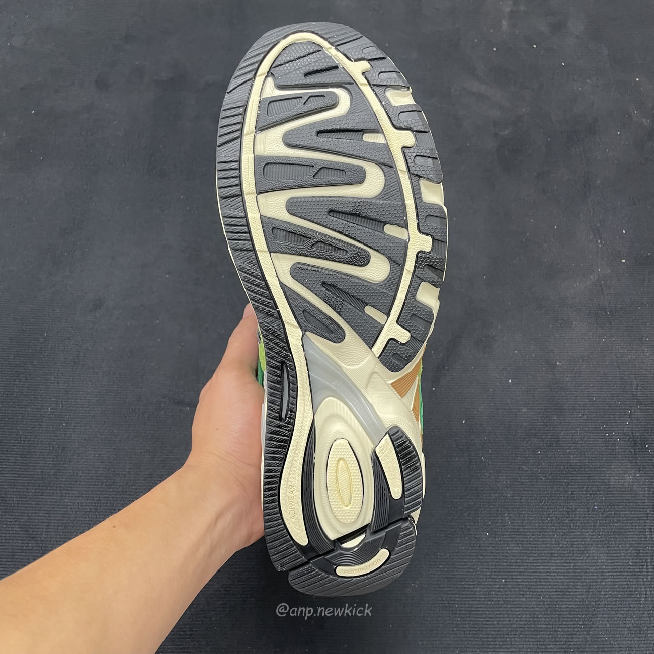 Adidas Response Cl Bad Bunny Boston Day If7182 (14) - www.newkick.vip