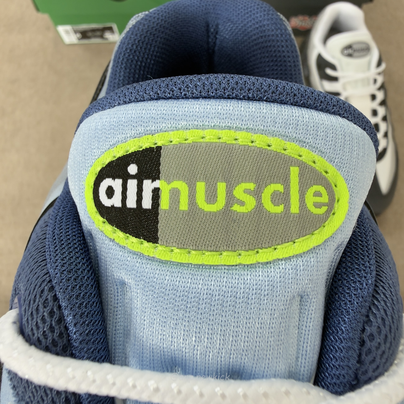 Nike Air Max Muscle 95 Yu Gi Oh Joey Jonouchi Without Promo Card Ii7404 400 (17) - www.newkick.vip