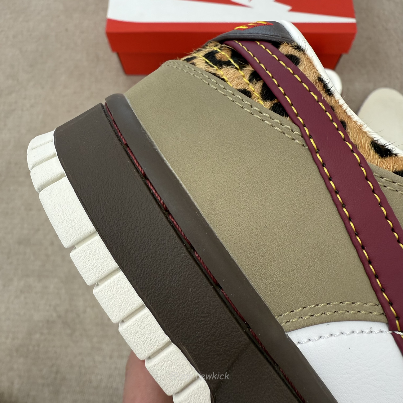 Nike Dunk Low Retro Khaki Team Red Pearl White Womens Im6687 262 (2) - www.newkick.vip