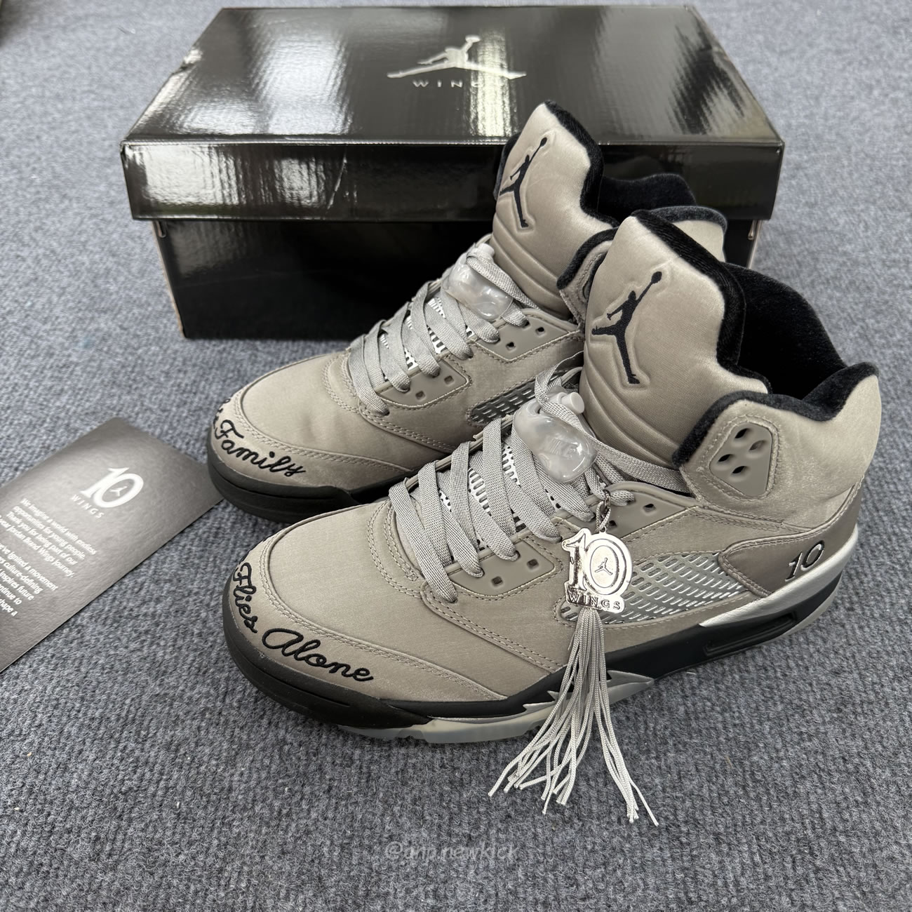 Air Jordan 5 Retro Wings 2025 Womens Io2038 001 (5) - www.newkick.vip