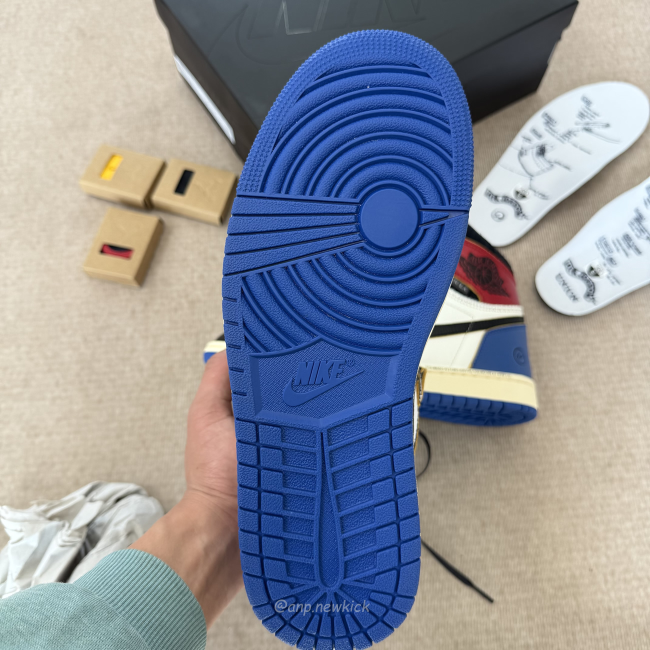 Air Jordan 1 Retro High Og Sp Fragment X Union La Varsity Red Sport Royal Io7847 002 (12) - www.newkick.vip