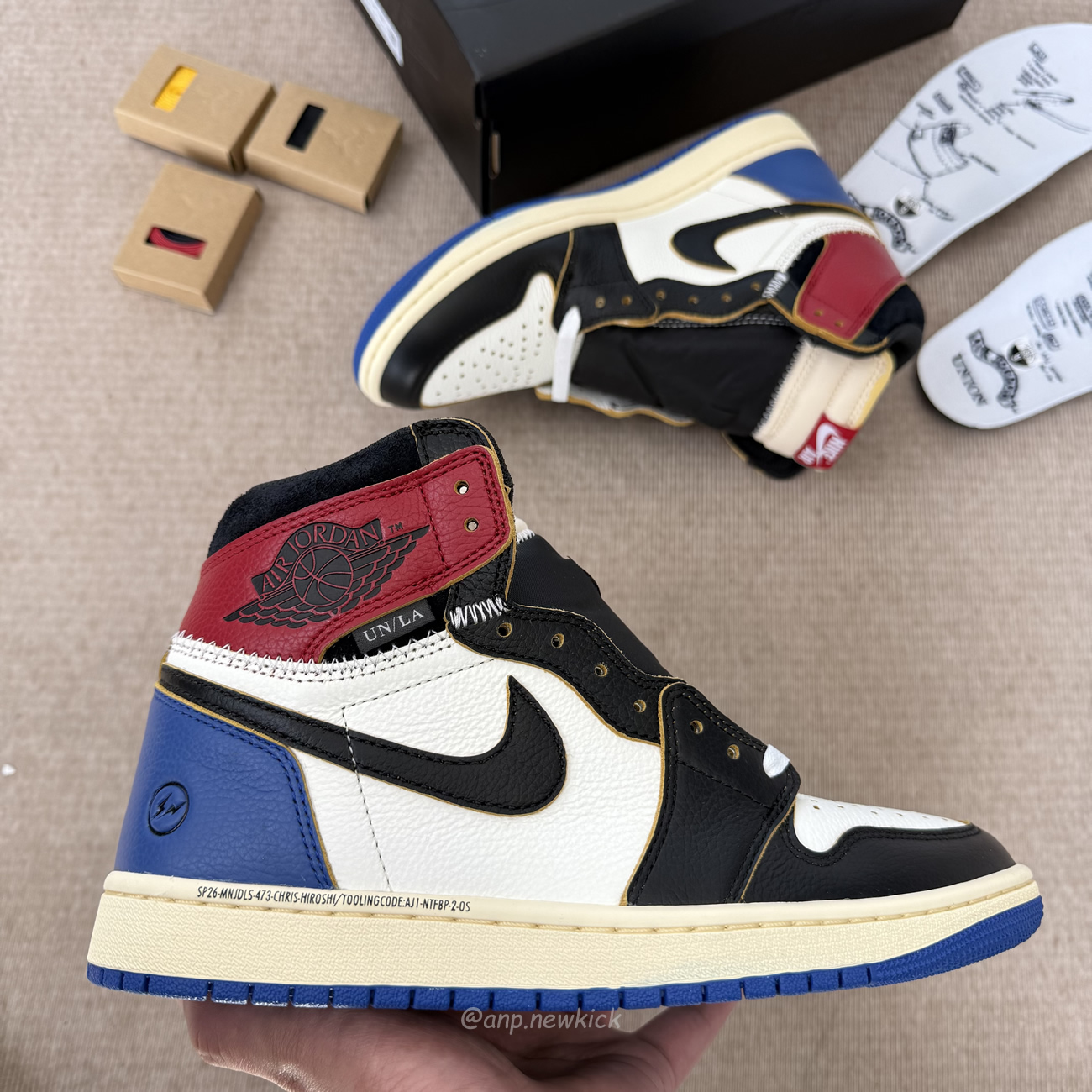 Air Jordan 1 Retro High Og Sp Fragment X Union La Varsity Red Sport Royal Io7847 002 (9) - www.newkick.vip
