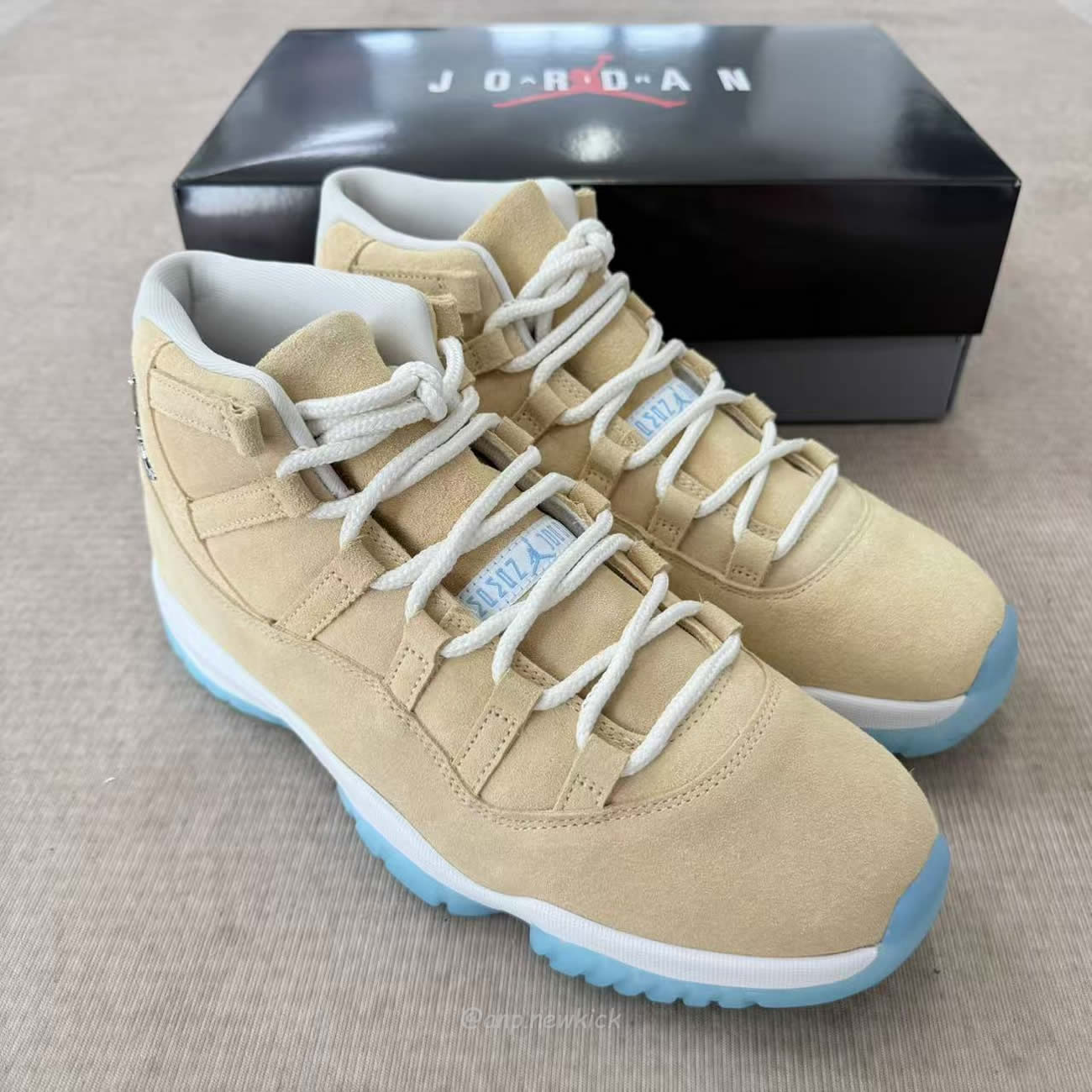 Air Jordan 11 Retro H Town Io8960 707 (2) - www.newkick.vip