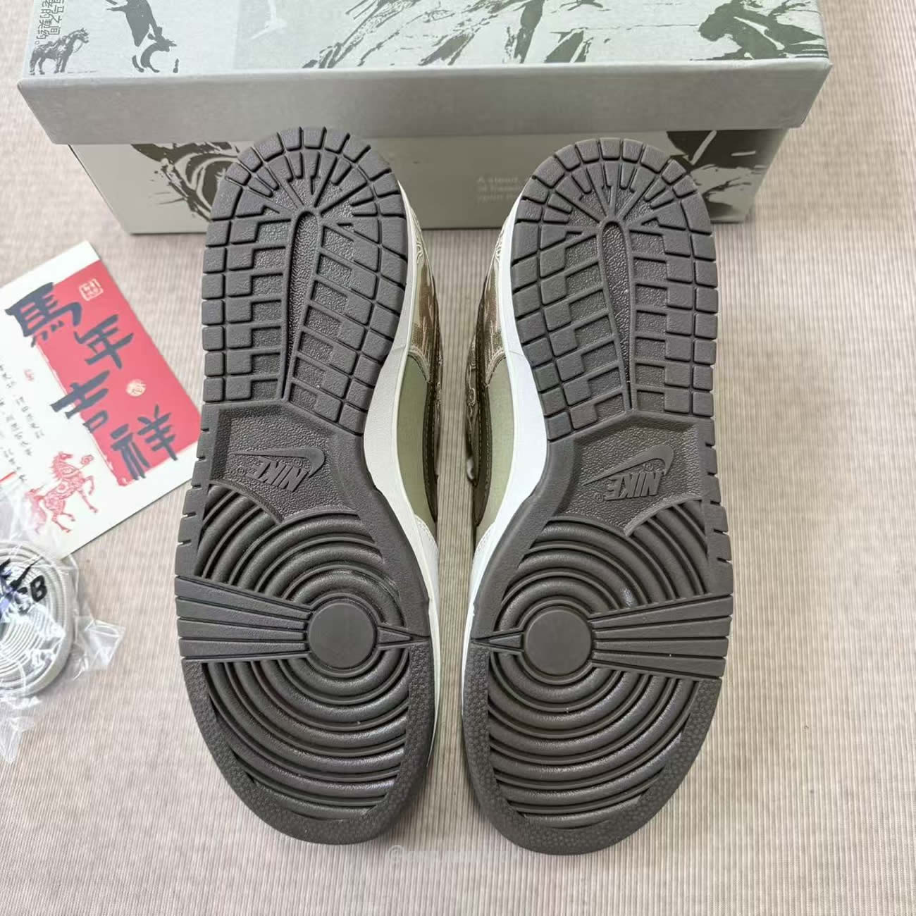 Nike Dunk Low Pegasus Pack Linen Phantom Iq1118 220 (4) - www.newkick.vip