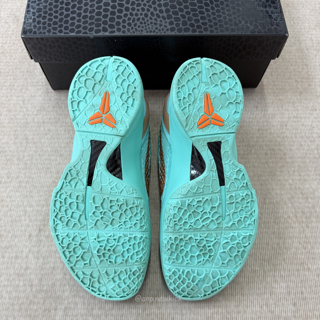 Nike Kobe 6 Protro Jalen Brunson Statue Of Liberty Iq5774 300 (3) - www.newkick.vip