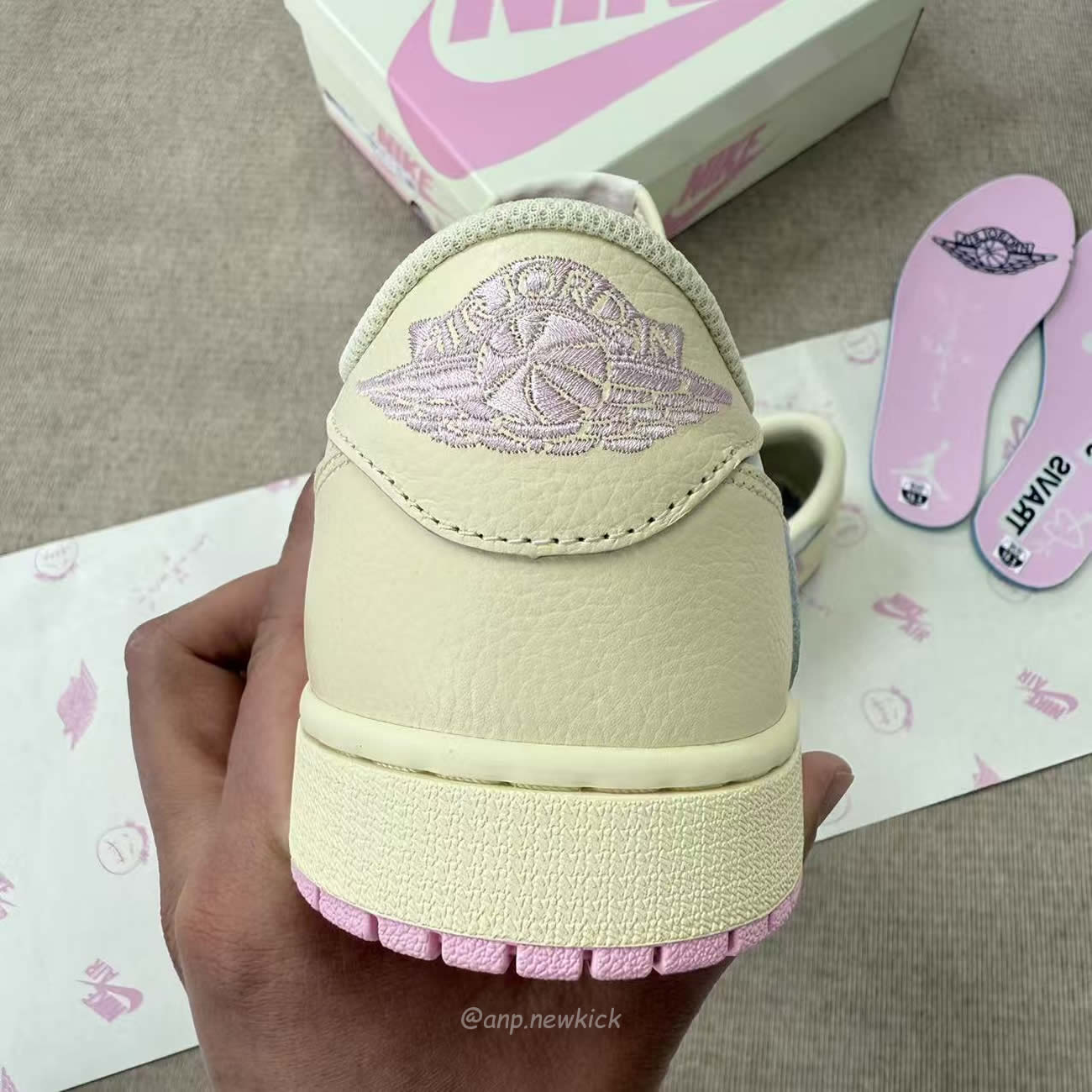 Air Jordan 1 Retro Low Og Sp Travis Scott Shy Pink Iq7604 100 (3) - www.newkick.vip