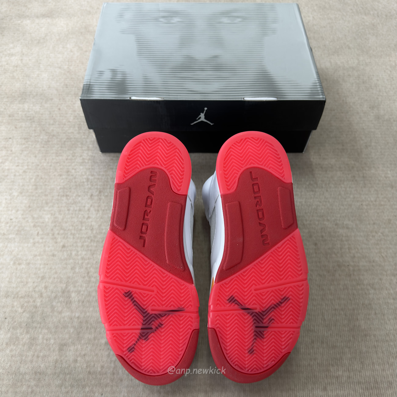 Air Jordan 5 Retro White Sunset Iv5678 102 (3) - www.newkick.vip