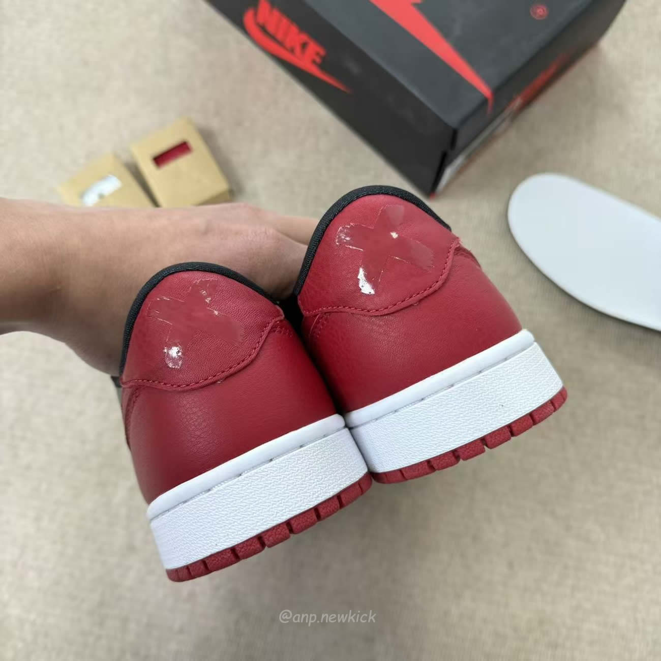 Air Jordan 1 Retro Low Og Banned Iw6276 001 (6) - www.newkick.vip Air Jordan 1 Retro Low Og Banned Iw6276 001 (6) - www.newkick.vip