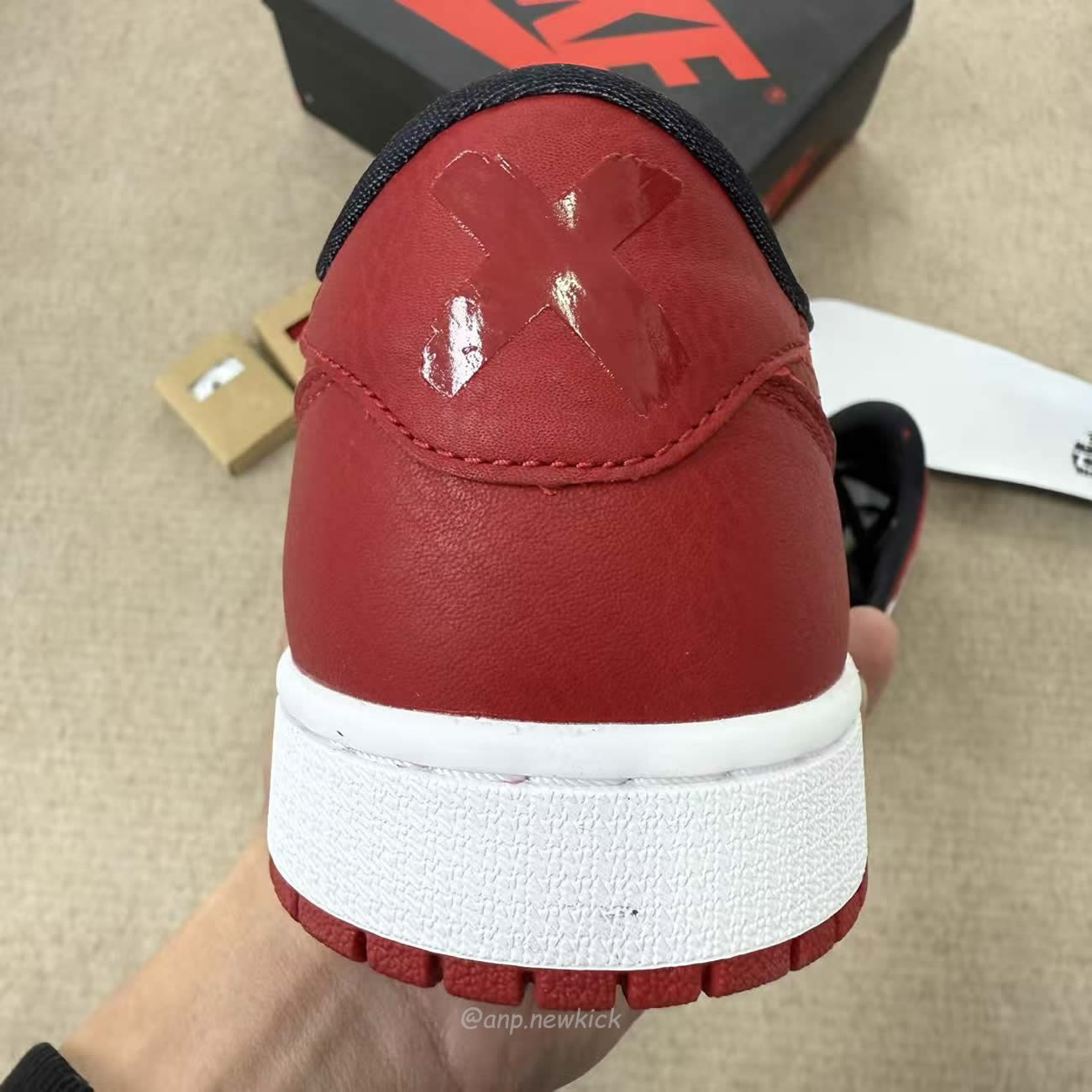 Air Jordan 1 Retro Low Og Banned Iw6276 001 (7) - www.newkick.vip