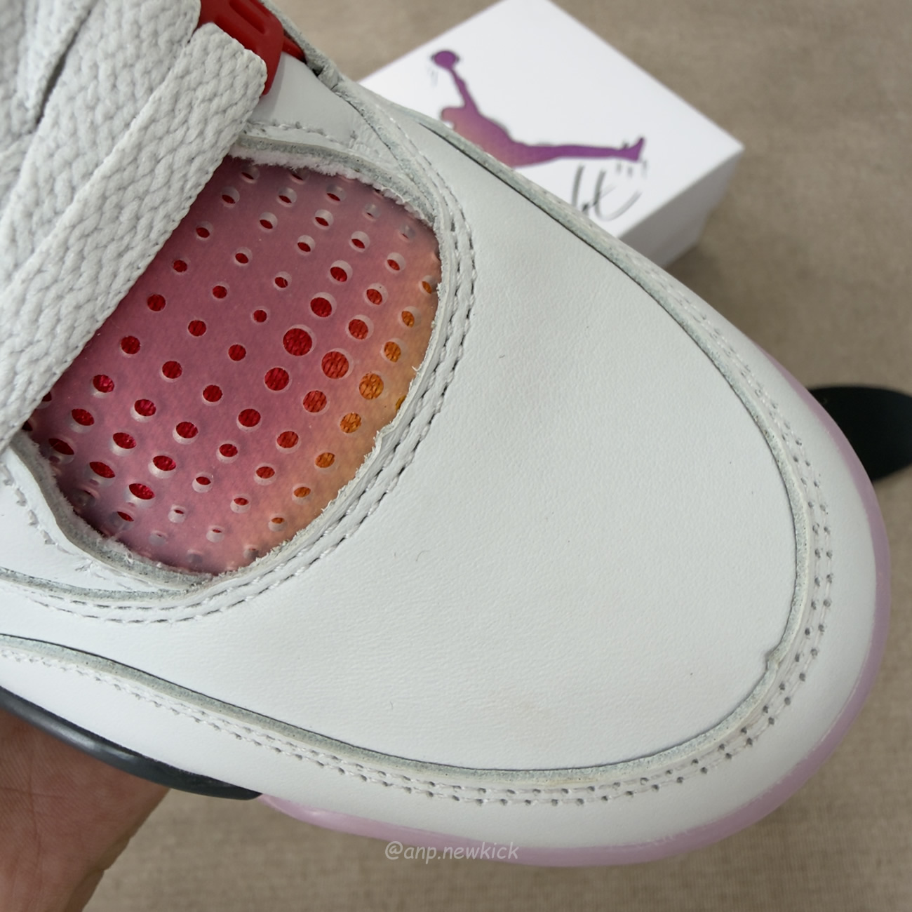 Air Jordan 4 Retro Comic Ja1135 100 (5) - www.newkick.vip