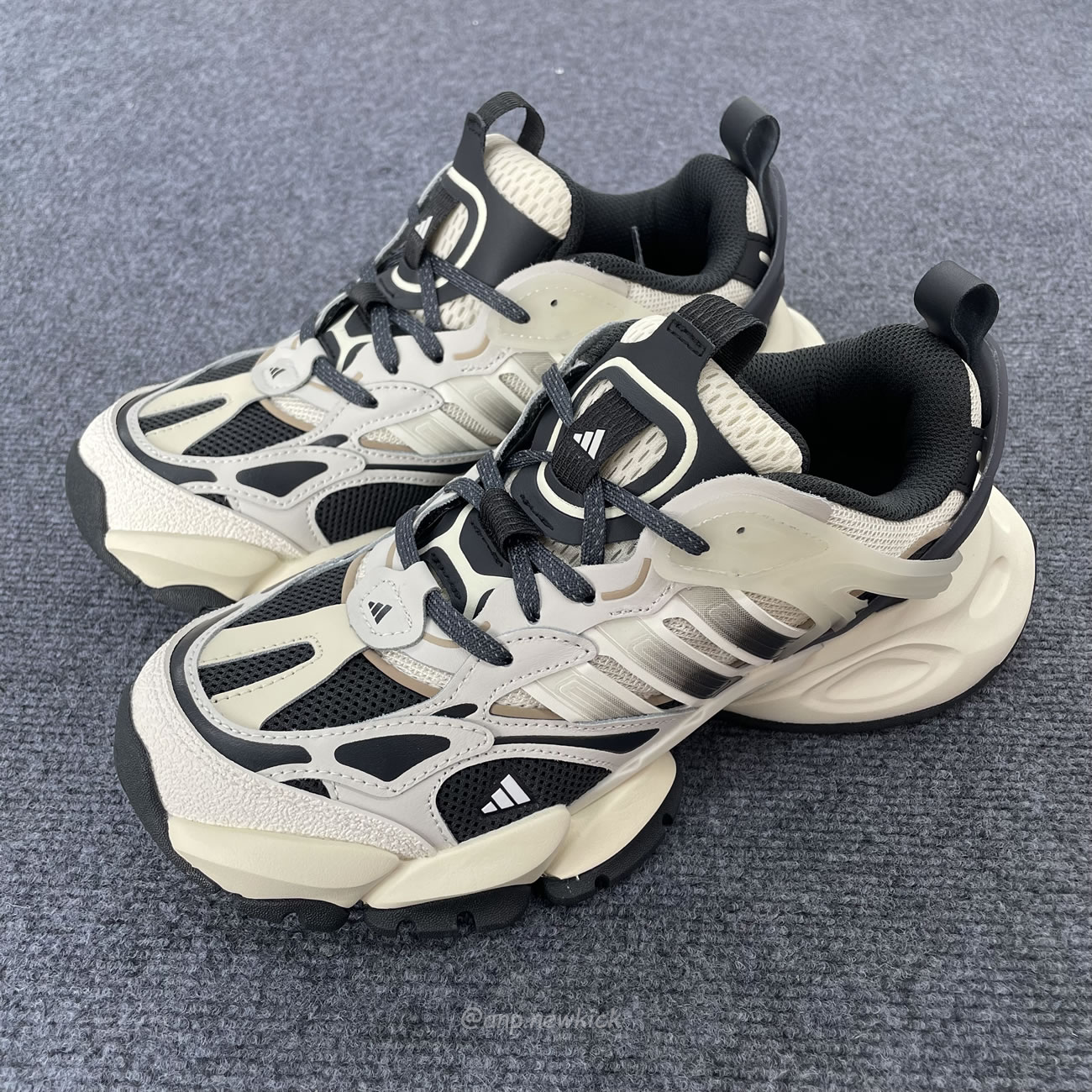 Adidas Xlg Runner Deluxe Shoes Beige Jp0577 (4) - www.newkick.vip