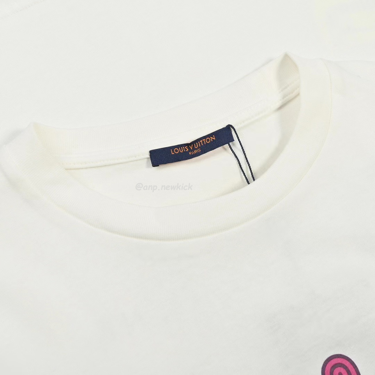 Louis Vuitton Colorful Letter Printed Short Sleeves T Shirt (10) - www.newkick.vip Louis Vuitton Colorful Letter Printed Short Sleeves T Shirt (10) - www.newkick.vip