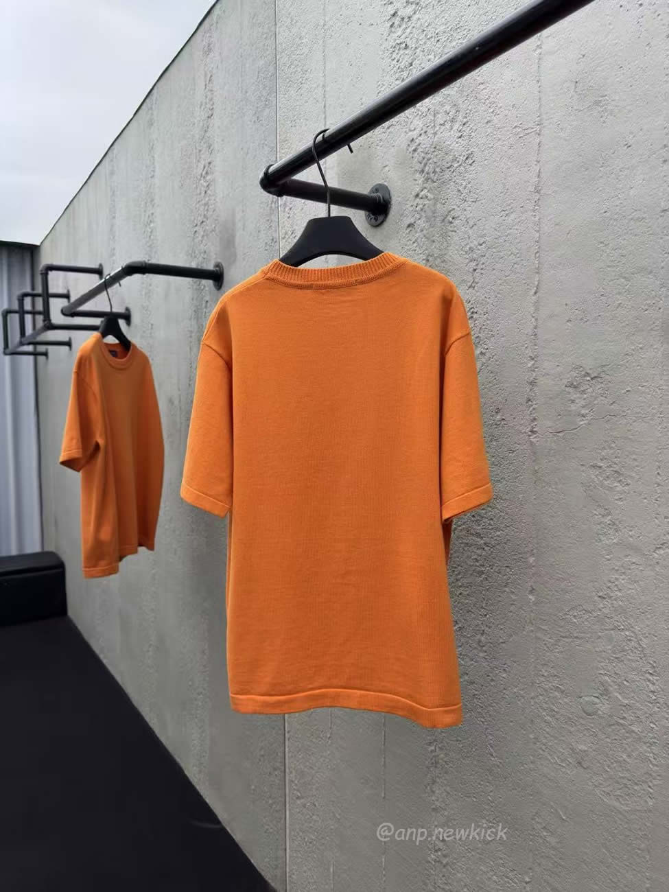 Louis Vuitton Pin Knit Short Sleeve Embroidered Logo Orange T Shirt (4) - www.newkick.vip