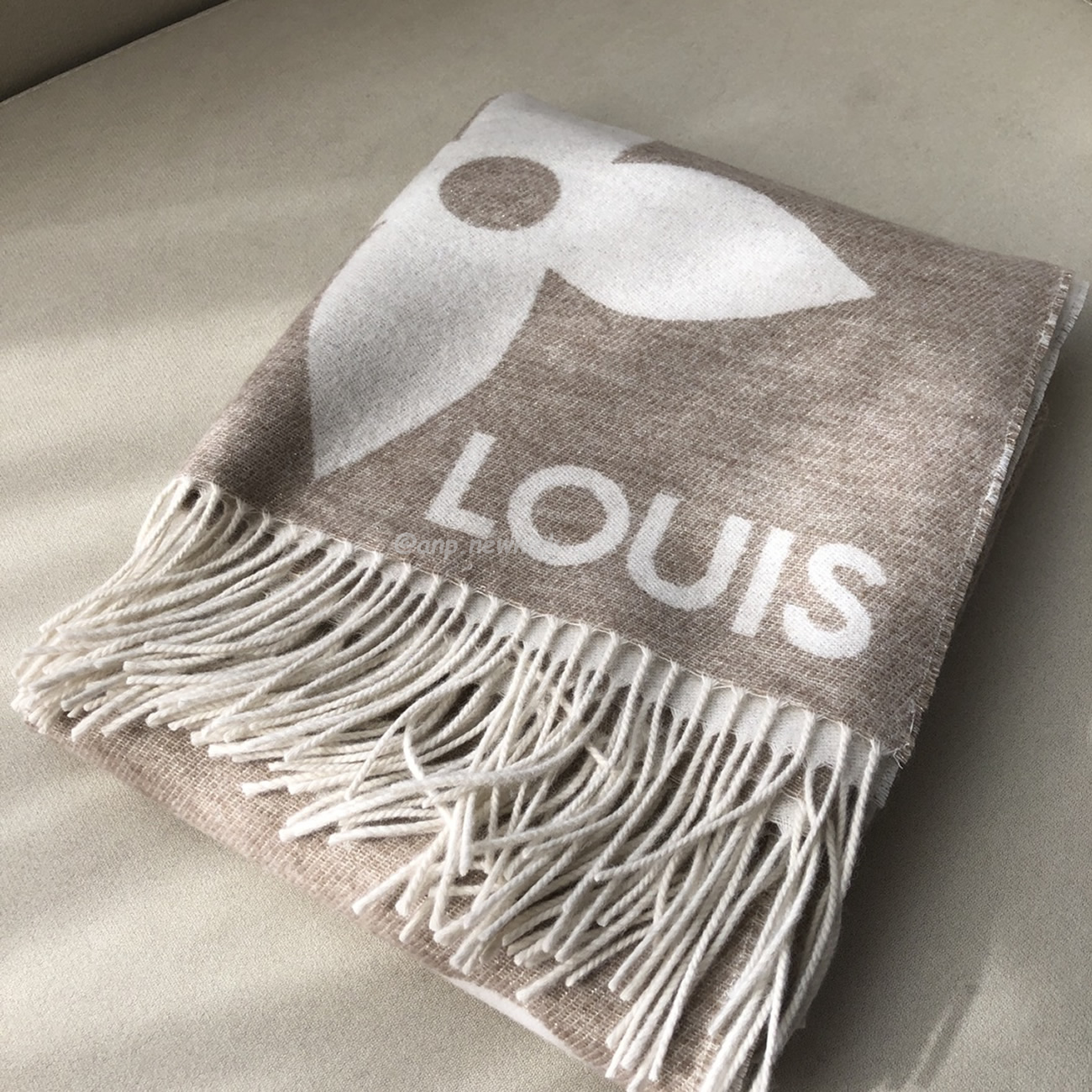 Louis Vuitton Lv Reykjavik Scarf 75x185cm (9) - www.newkick.vip