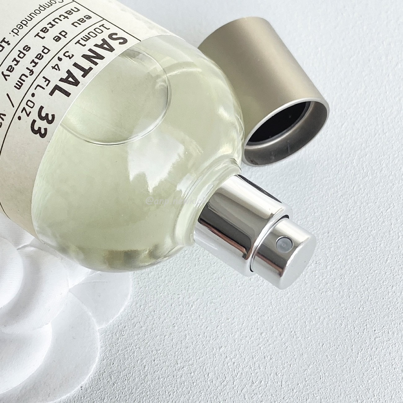 Le Labo Santal 33 Eau De Parfum 100ml (7) - www.newkick.vip Le Labo Santal 33 Eau De Parfum 100ml (7) - www.newkick.vip