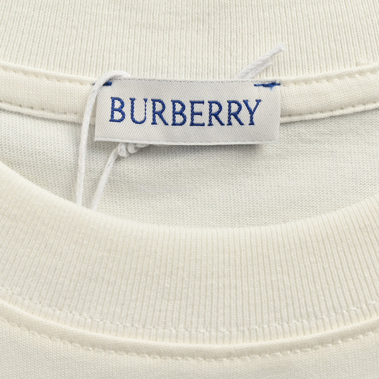 Burberry Embroidered Logo Little Duck Cotton T Shirt (4) - www.newkick.vip Burberry Embroidered Logo Little Duck Cotton T Shirt (4) - www.newkick.vip