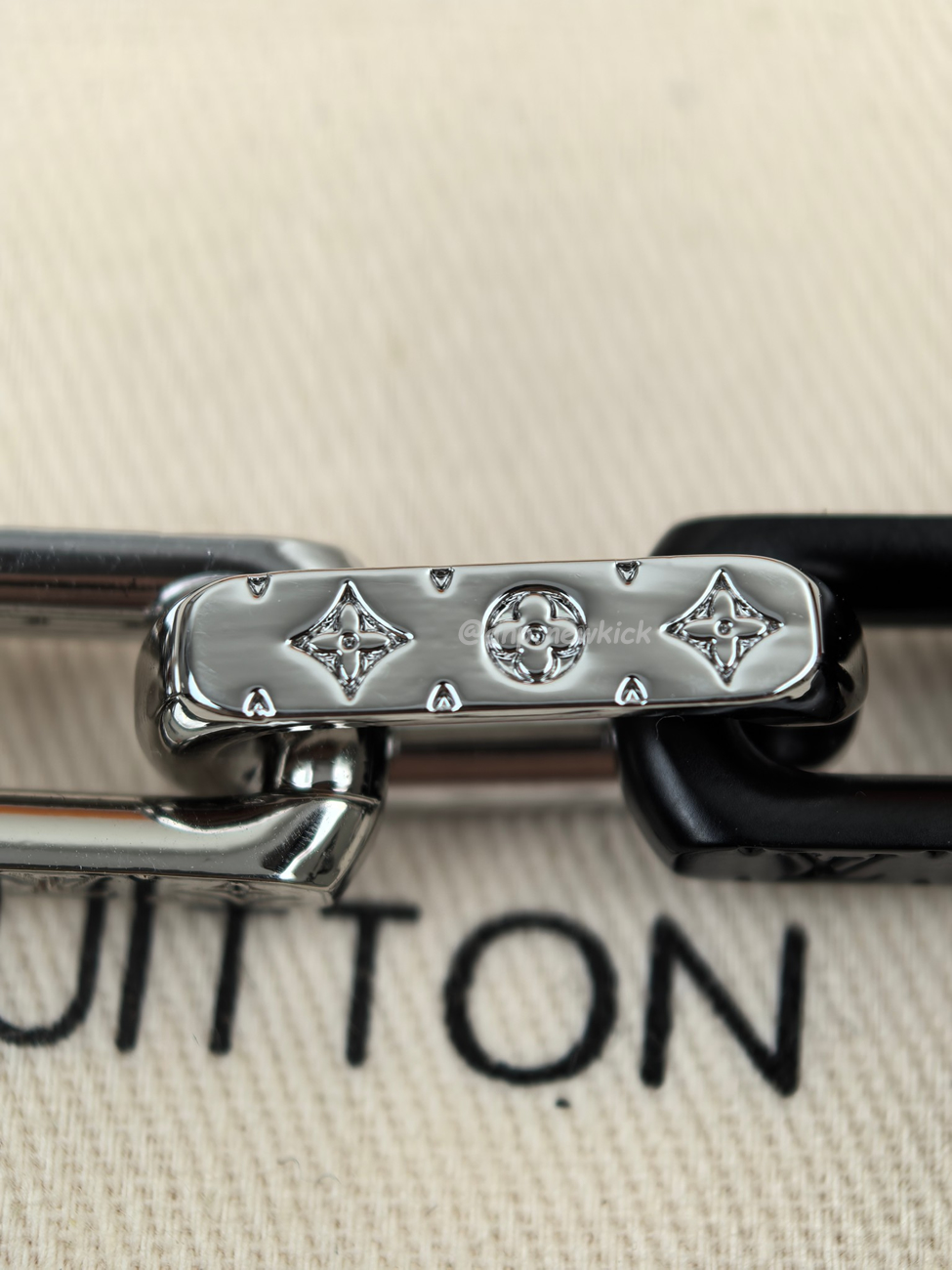 Louis Vuitton Monogram Chain Necklace M00677 (7) - www.newkick.vip