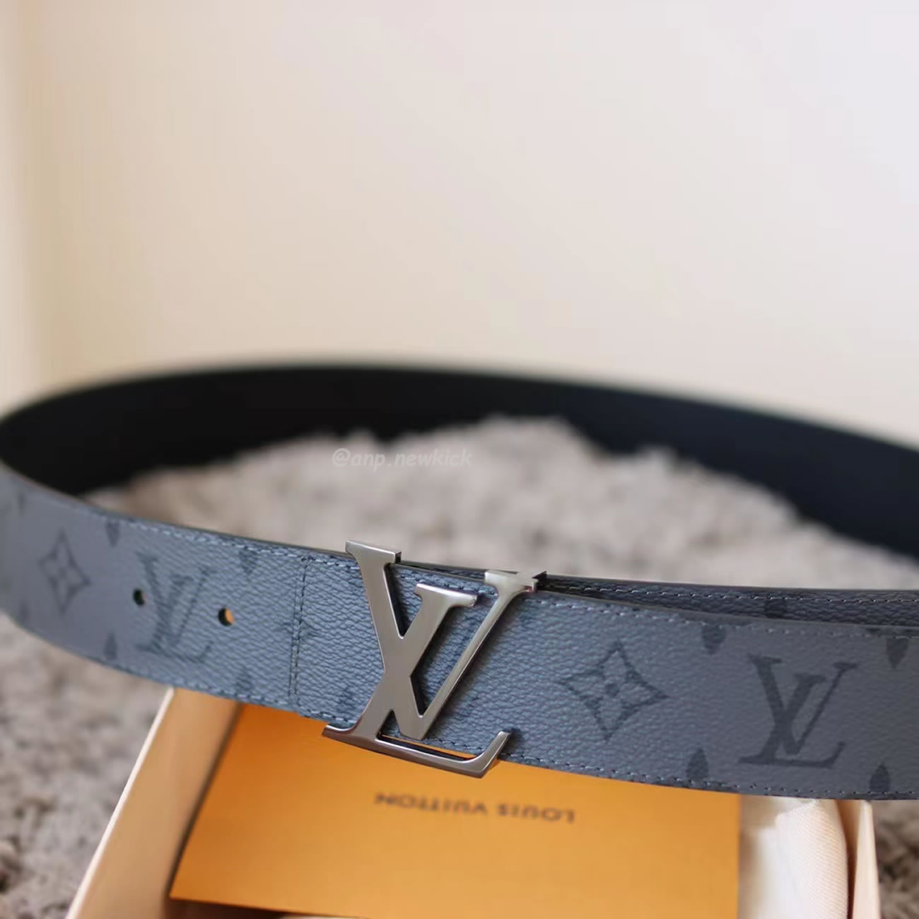 Louis Vuitton Reversible Belt Initiales Monogram Eclipse Reverse 40mm Gray M0285t (5) - www.newkick.vip Louis Vuitton Reversible Belt Initiales Monogram Eclipse Reverse 40mm Gray M0285t (5) - www.newkick.vip