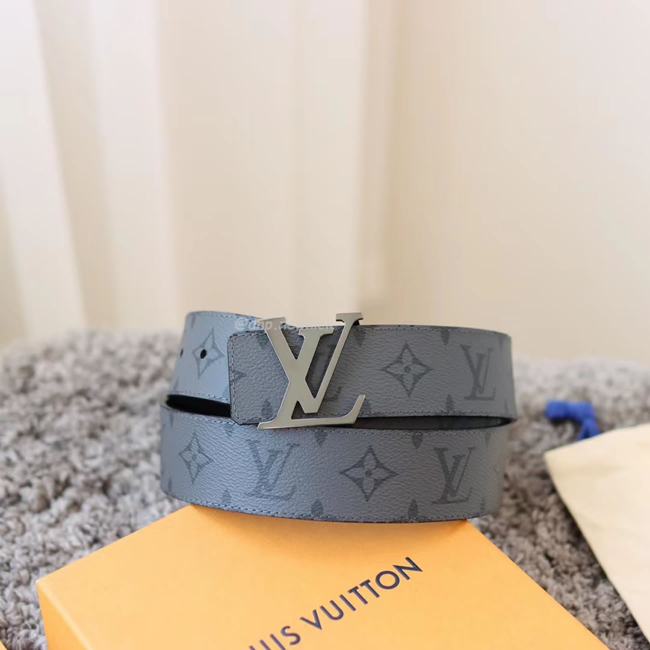Louis Vuitton Reversible Belt Initiales Monogram Eclipse Reverse 40mm Gray M0285t (8) - www.newkick.vip Louis Vuitton Reversible Belt Initiales Monogram Eclipse Reverse 40mm Gray M0285t (8) - www.newkick.vip