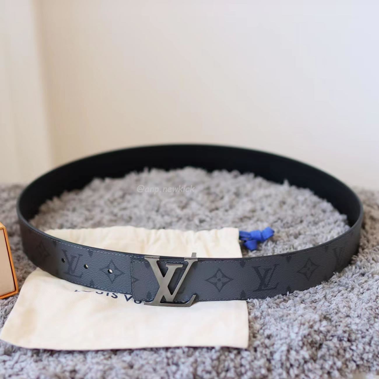 Louis Vuitton Reversible Belt Initiales Monogram Eclipse Reverse 40mm Gray M0285t (9) - www.newkick.vip Louis Vuitton Reversible Belt Initiales Monogram Eclipse Reverse 40mm Gray M0285t (9) - www.newkick.vip