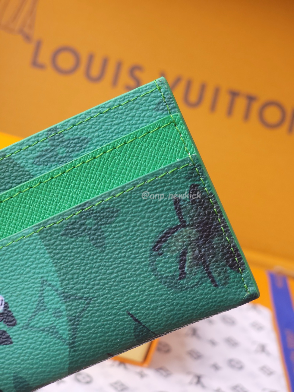 Louis Vuitton Double Card Holder M14864 (2) - www.newkick.vip Louis Vuitton Double Card Holder M14864 (2) - www.newkick.vip